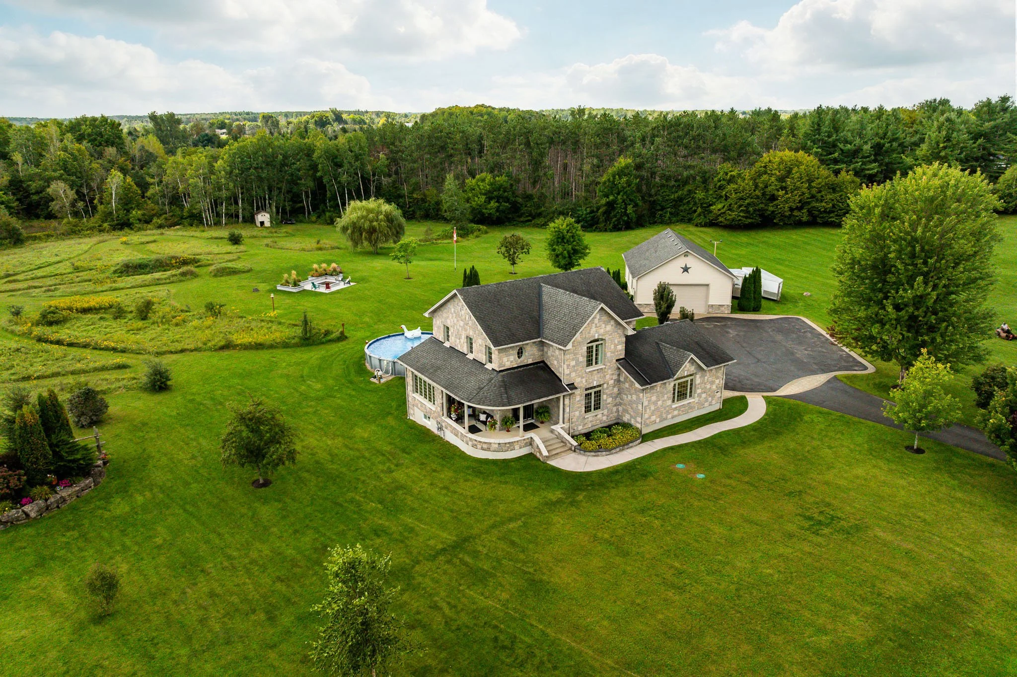 61 Balmoral_0002.jpg