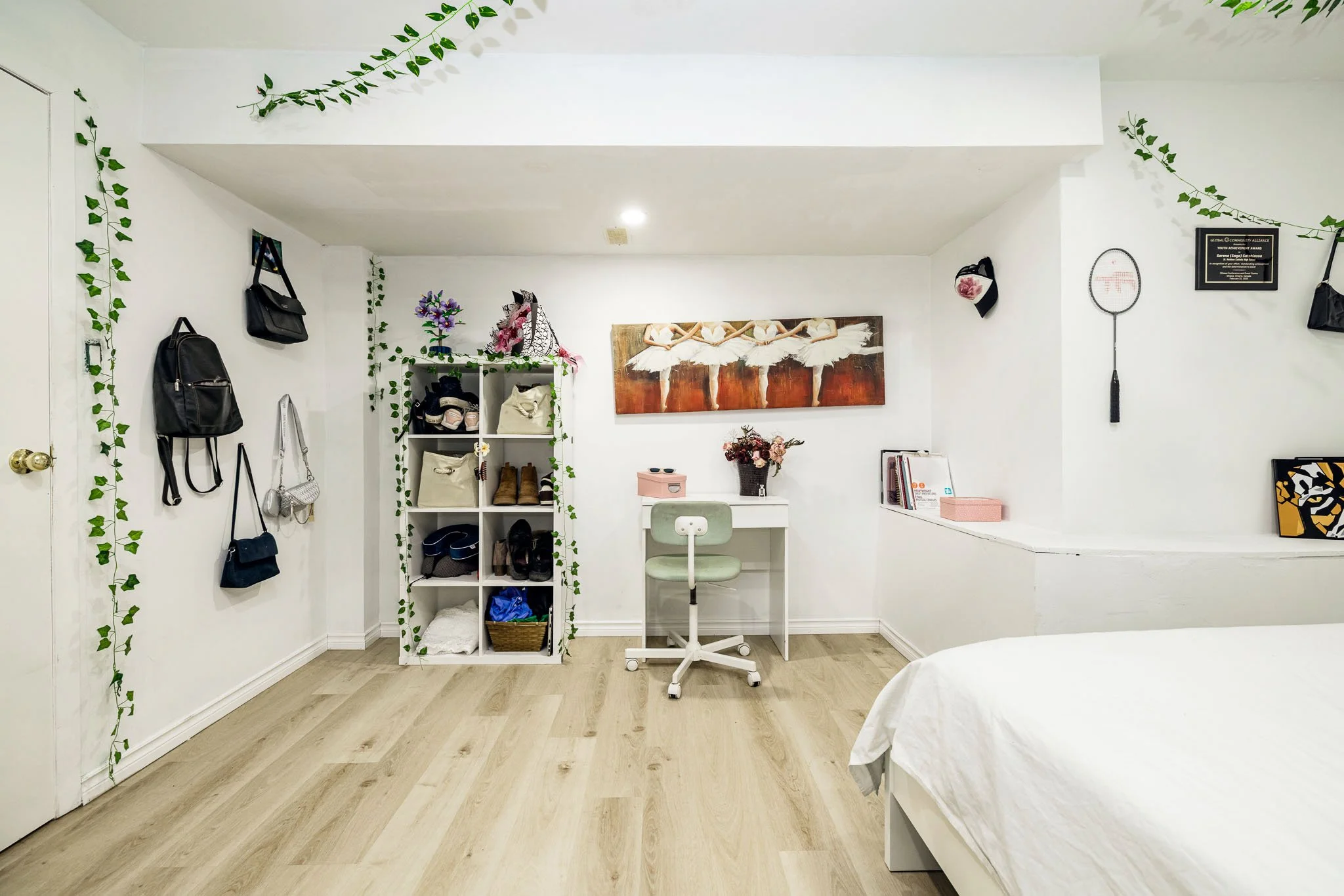 1052 Notre Dame_037.jpg