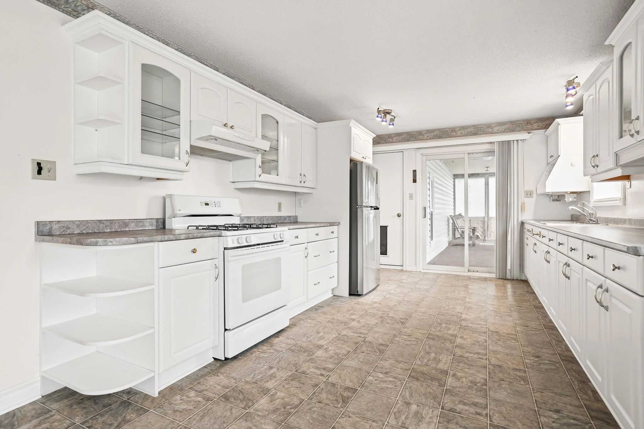 589 River Rd__0029.jpg