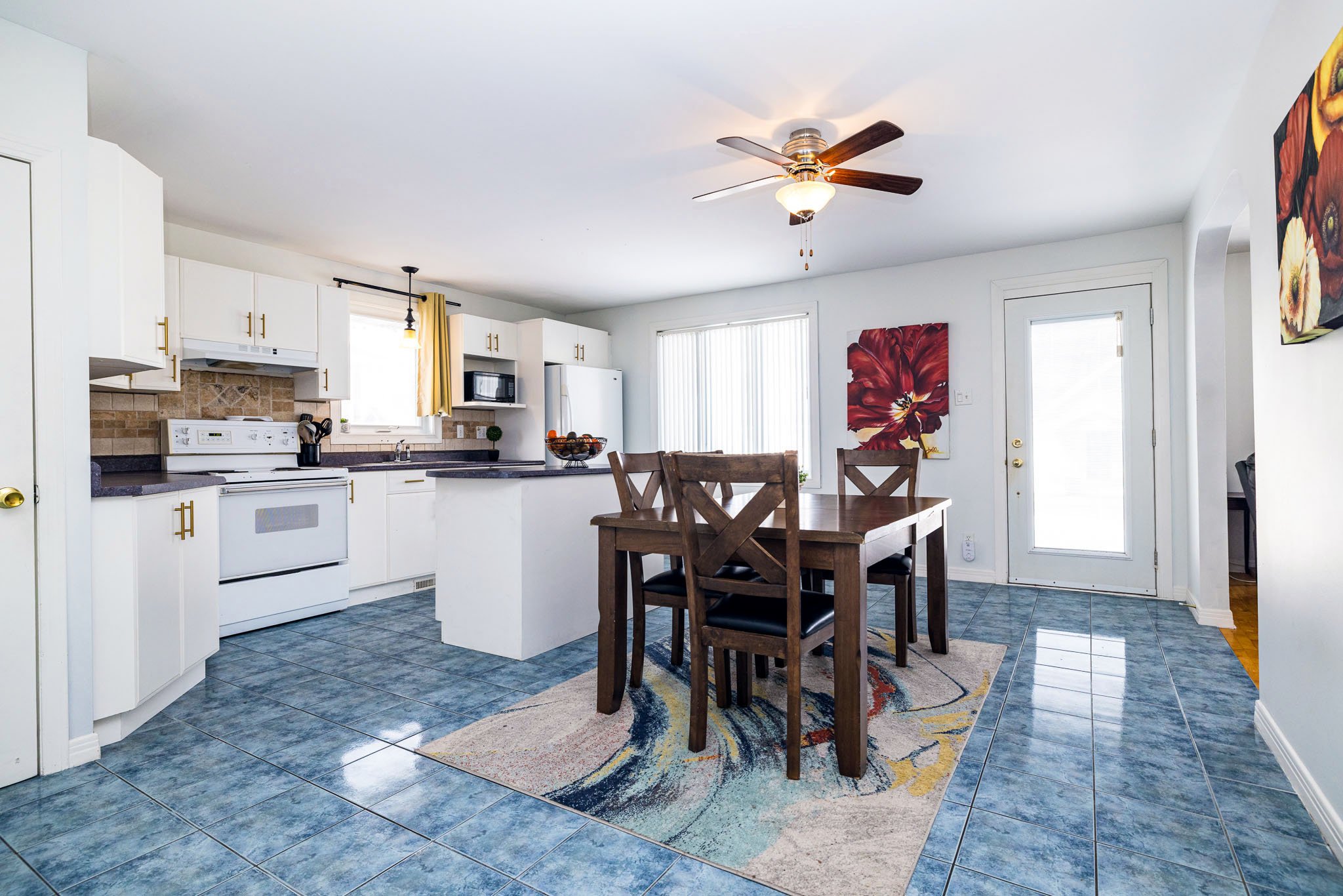 1052 Notre Dame_011.jpg