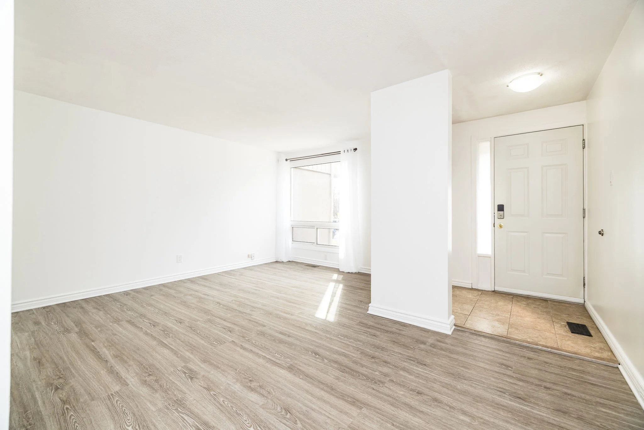 338 Woodfield_007.jpg