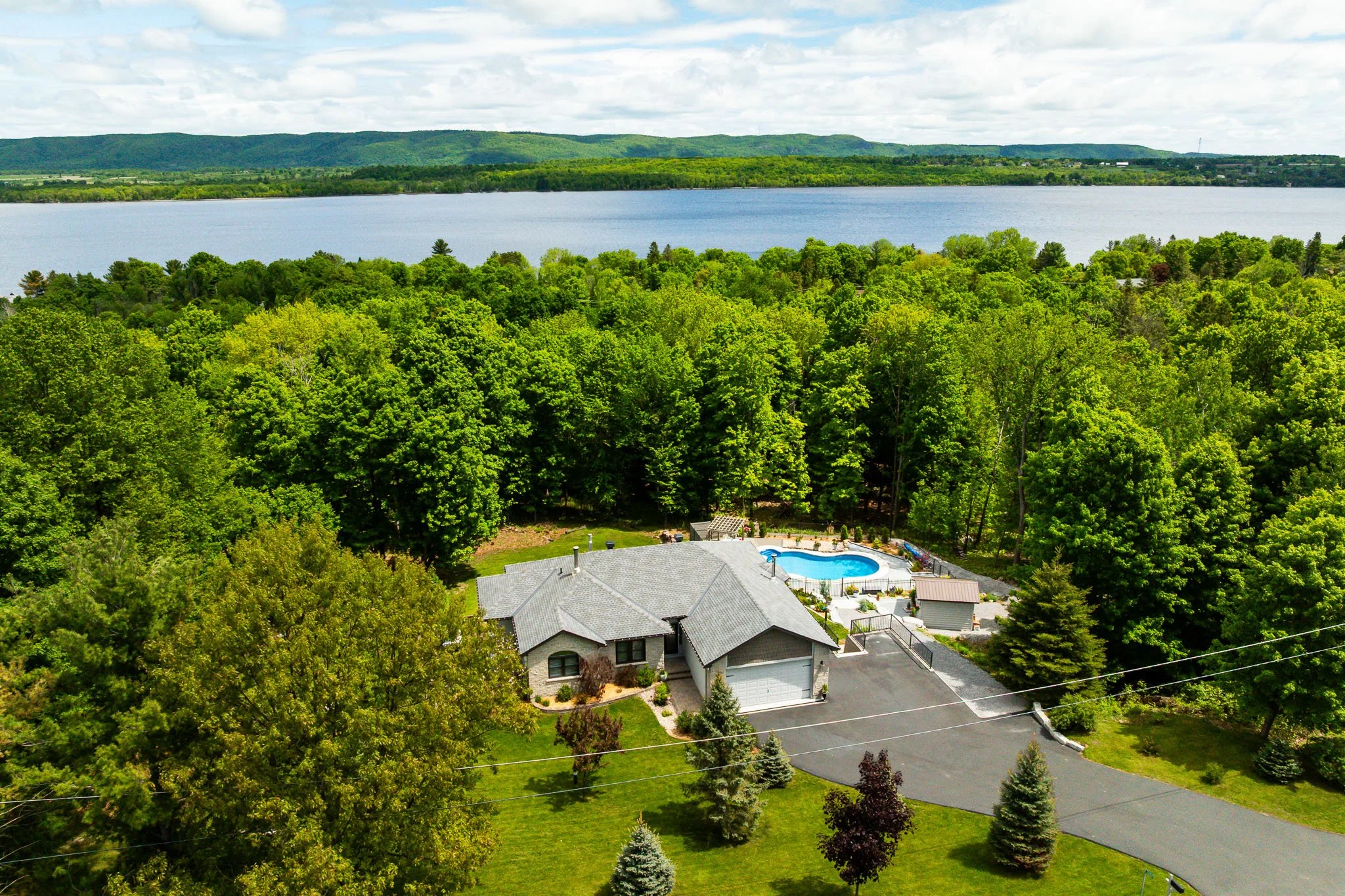 2866 Stonebridge_004.jpg