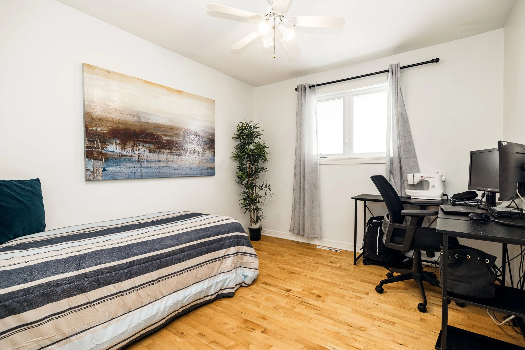 1052 Notre Dame_025.jpg