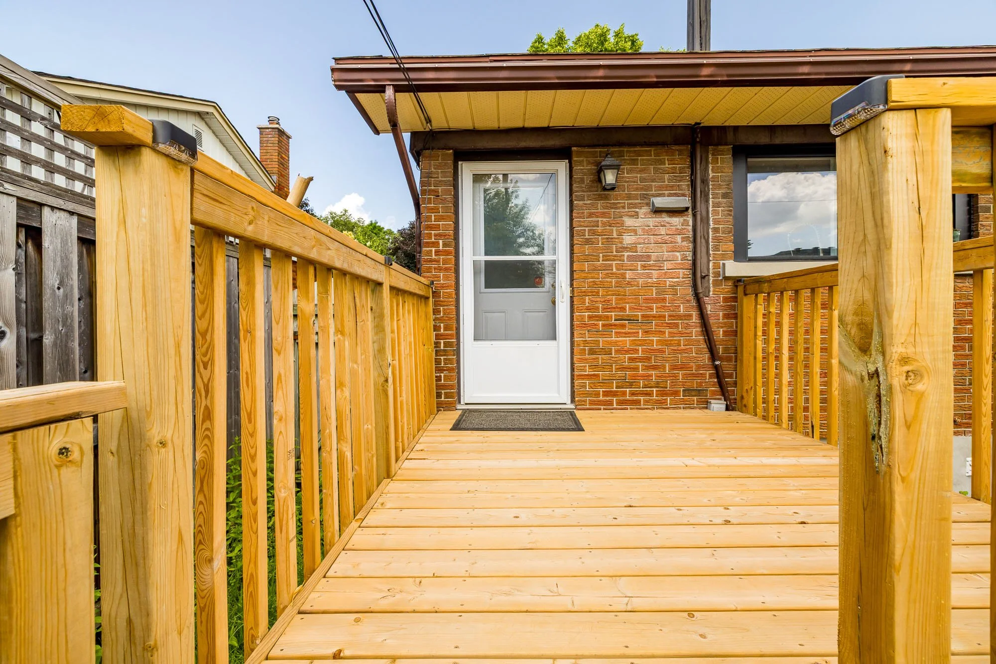 2740 Moncton_043.jpg