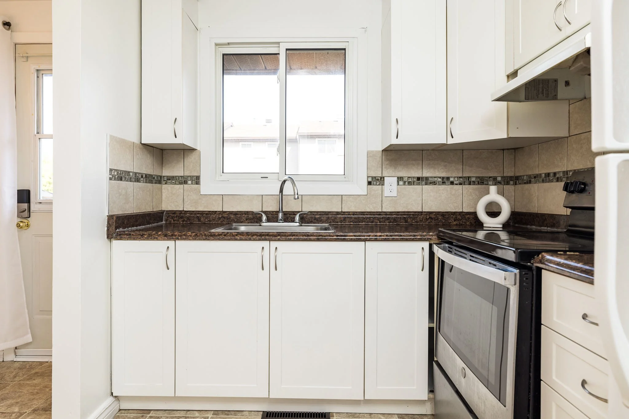 338 Woodfield_014.jpg