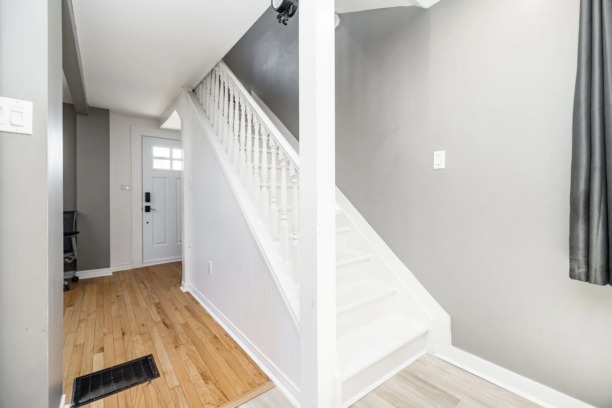 308 St George St_032.jpg