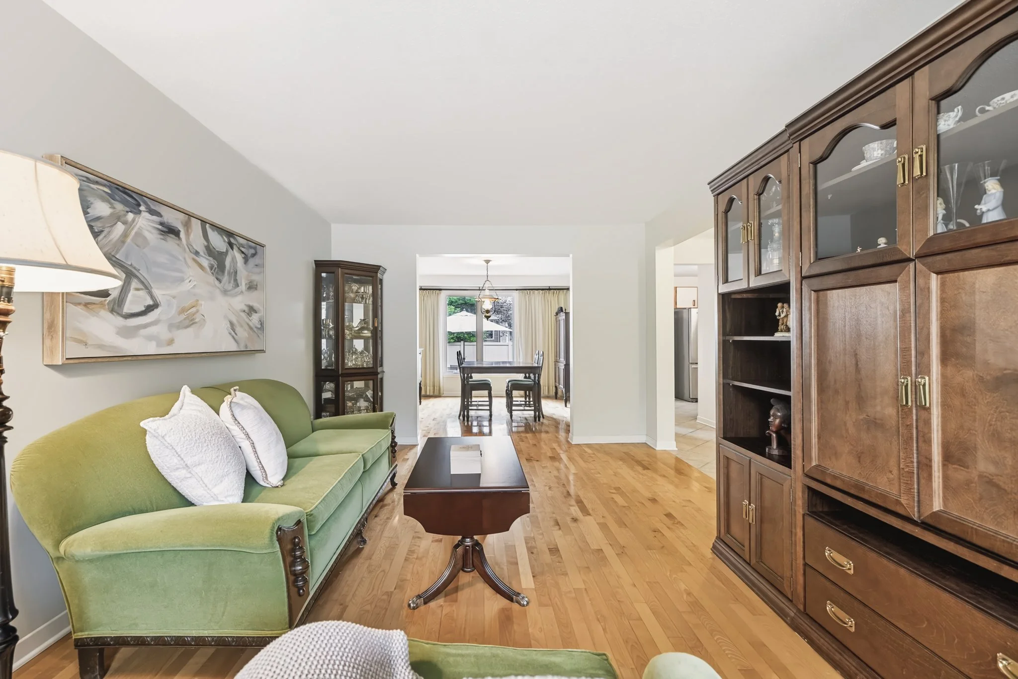 6068 Ridgelea_0018.jpg