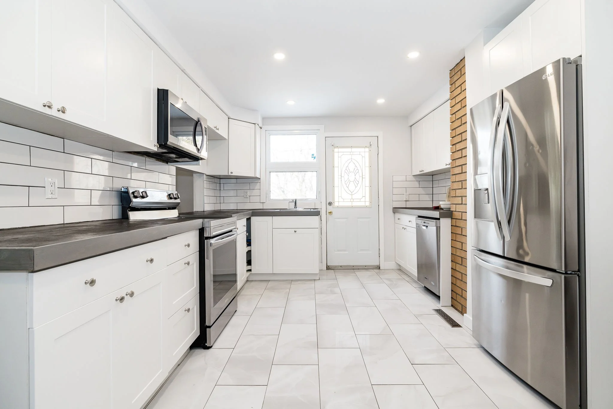 2196 Plesser_022.jpg