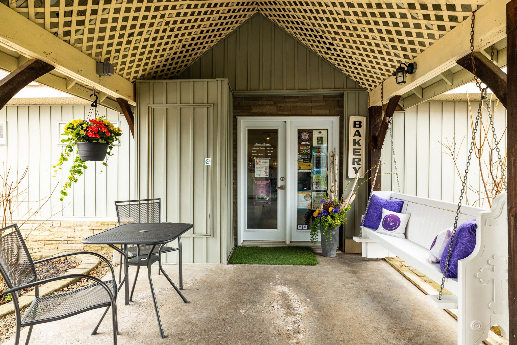 318 Main St W_015.jpg