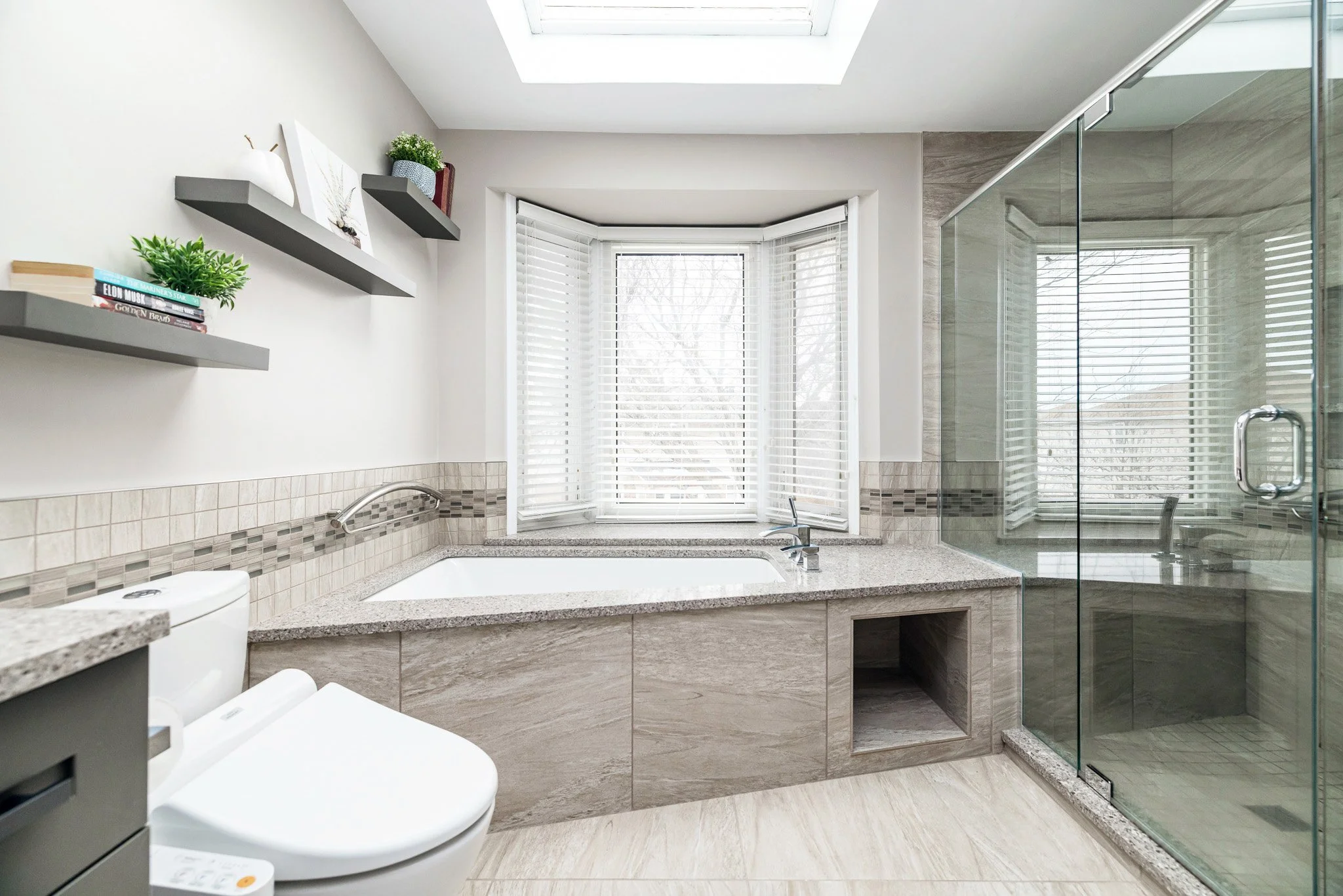 375 River Ridge_057.jpg