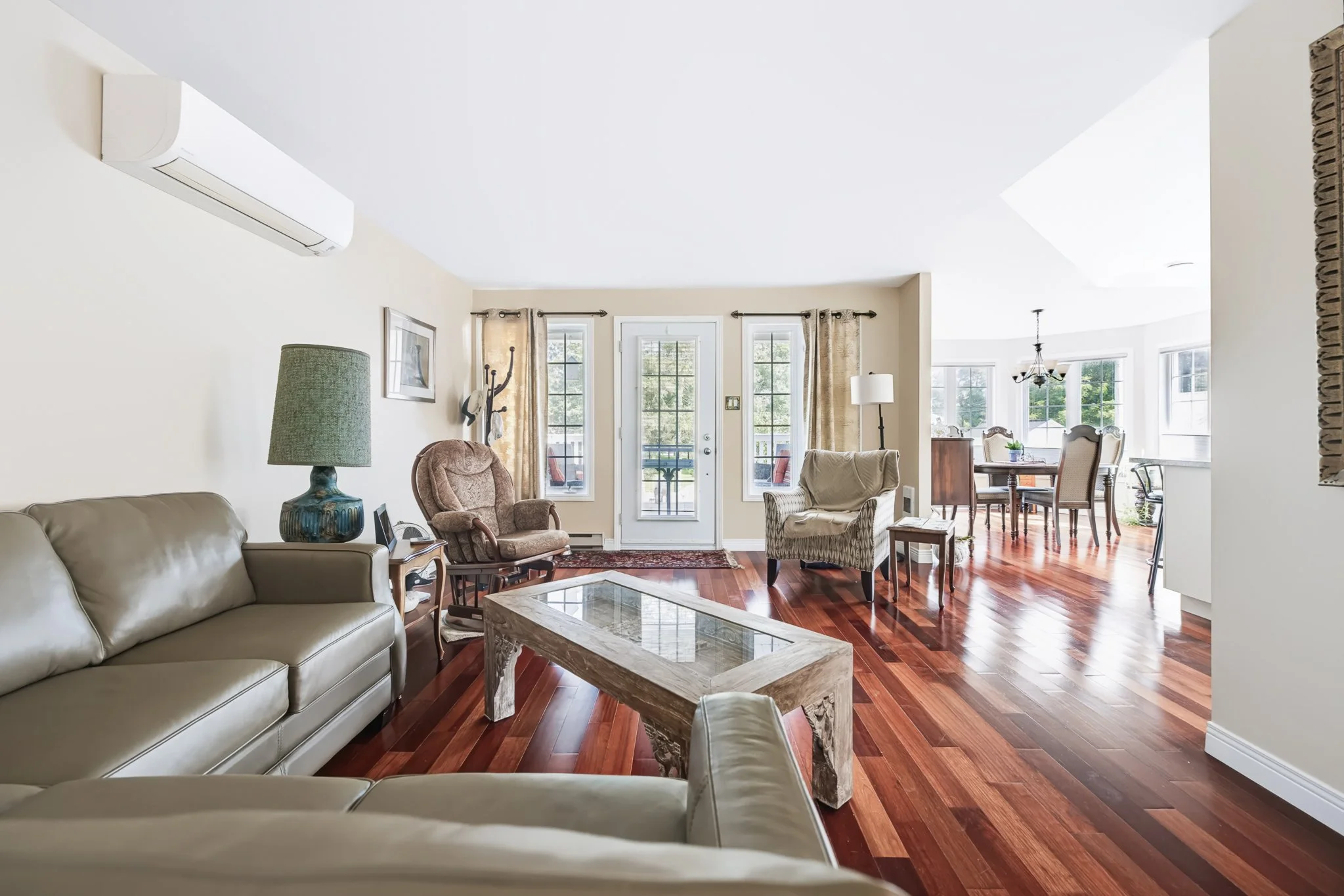 212 Wellington_0005.jpg