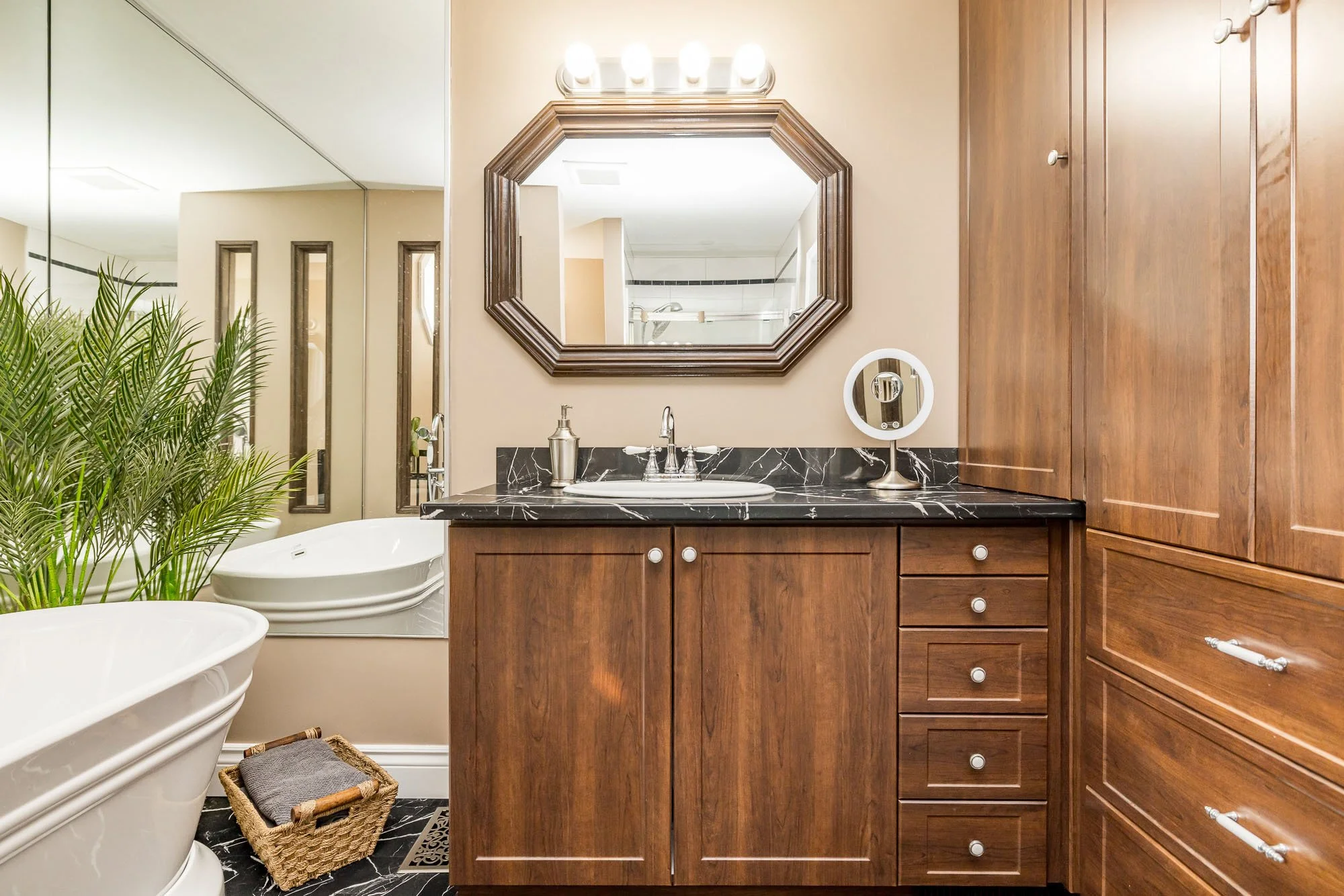 1329 South Gower__048.jpg