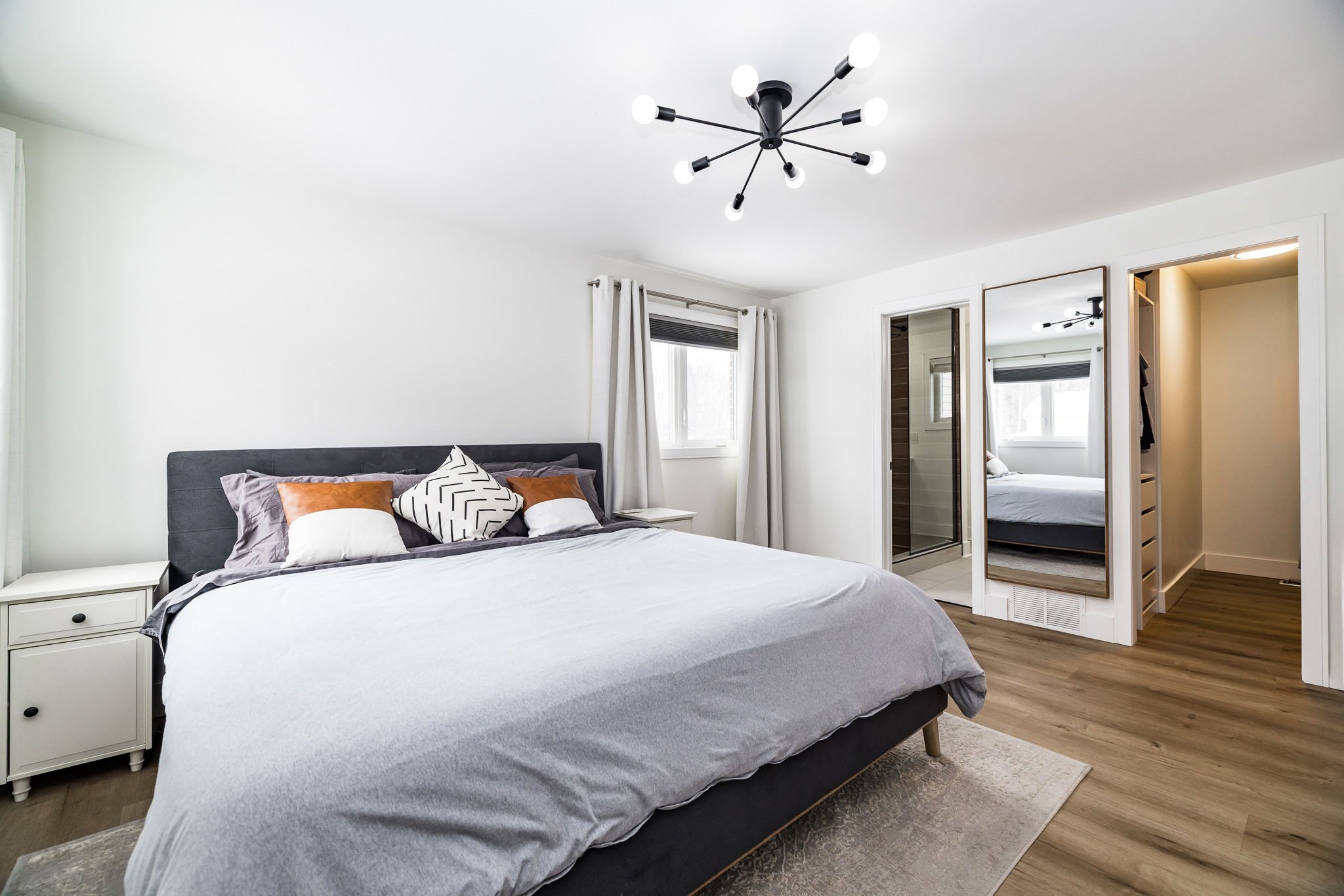 6066 Ridgelea_035.jpg