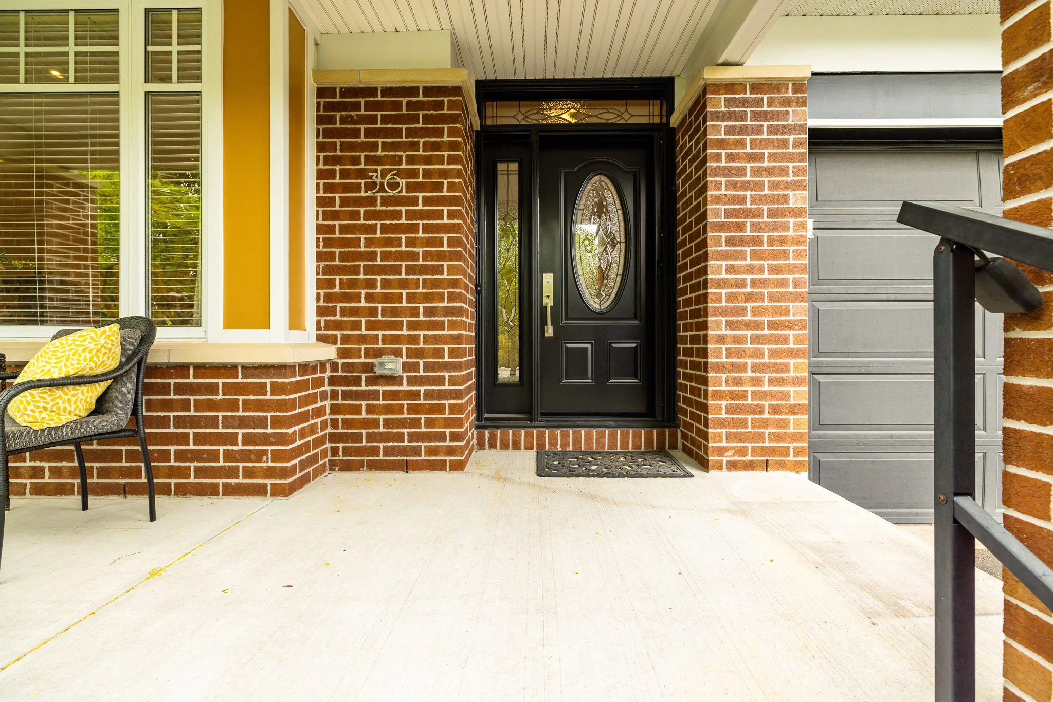 36 Oakbriar_010.jpg
