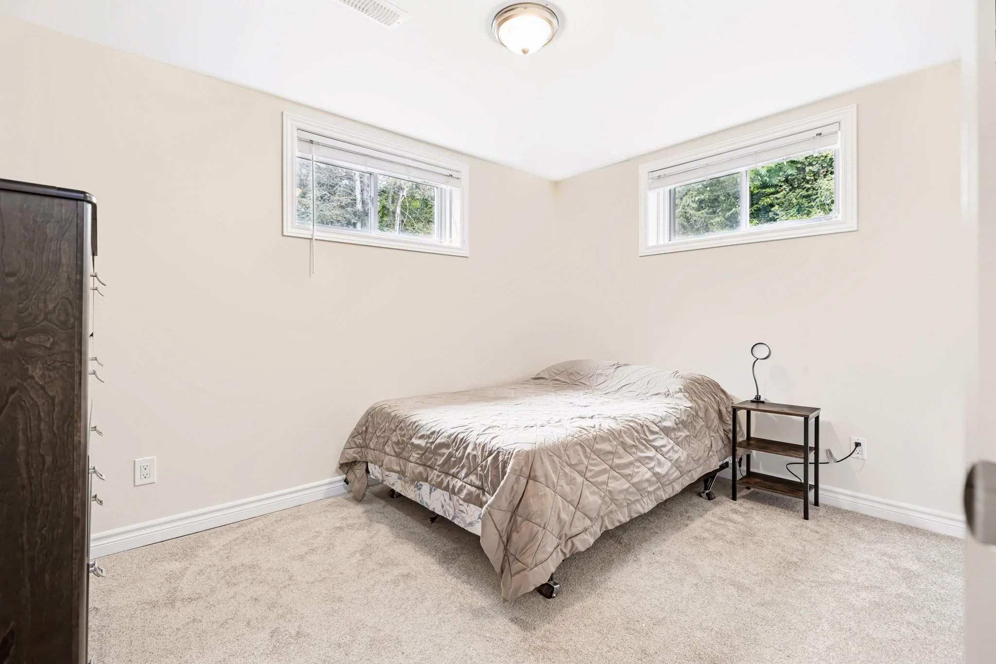 44 Meadowglen_0059.jpg