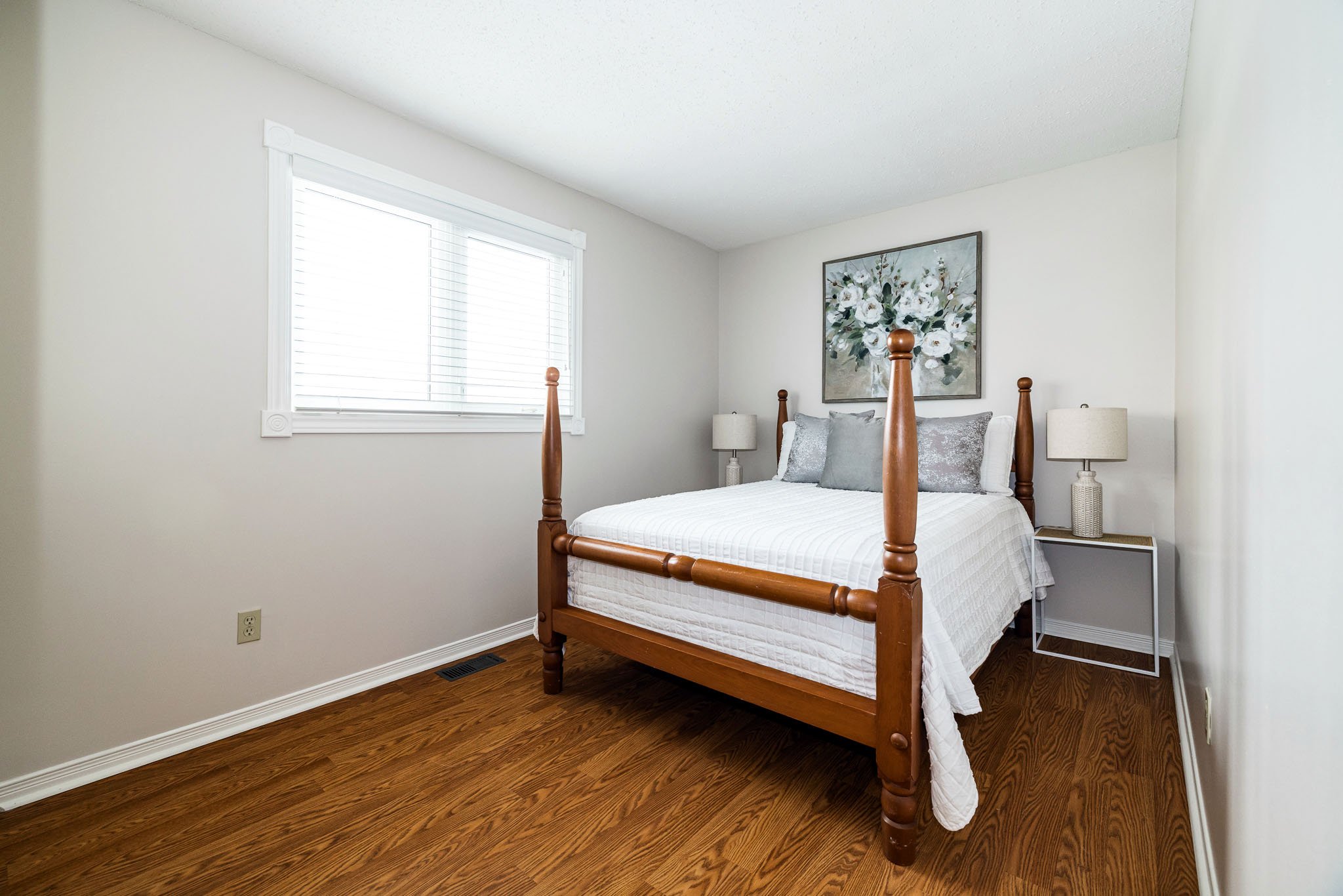 2751 Massicotte_Update_033.jpg