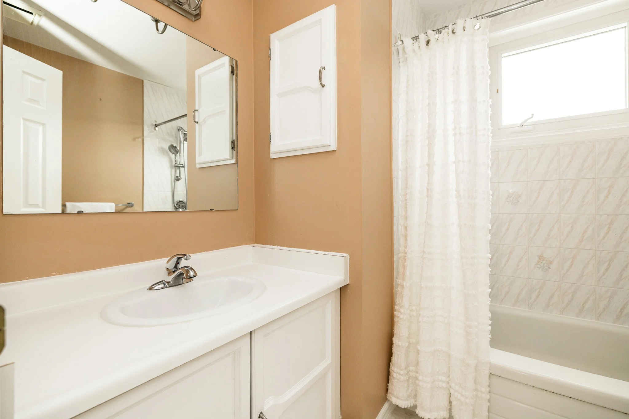 375 River Ridge_071.jpg