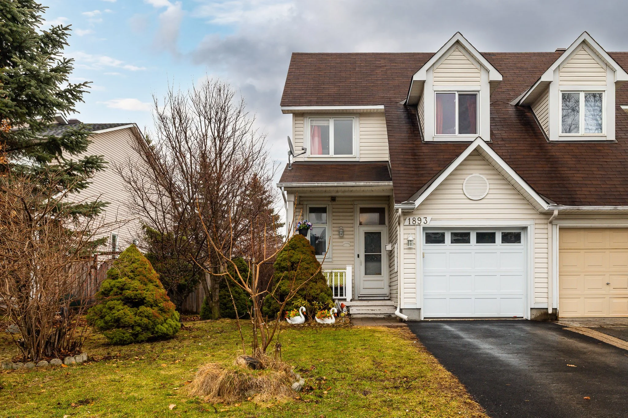 1893 Hennessy_001.jpg