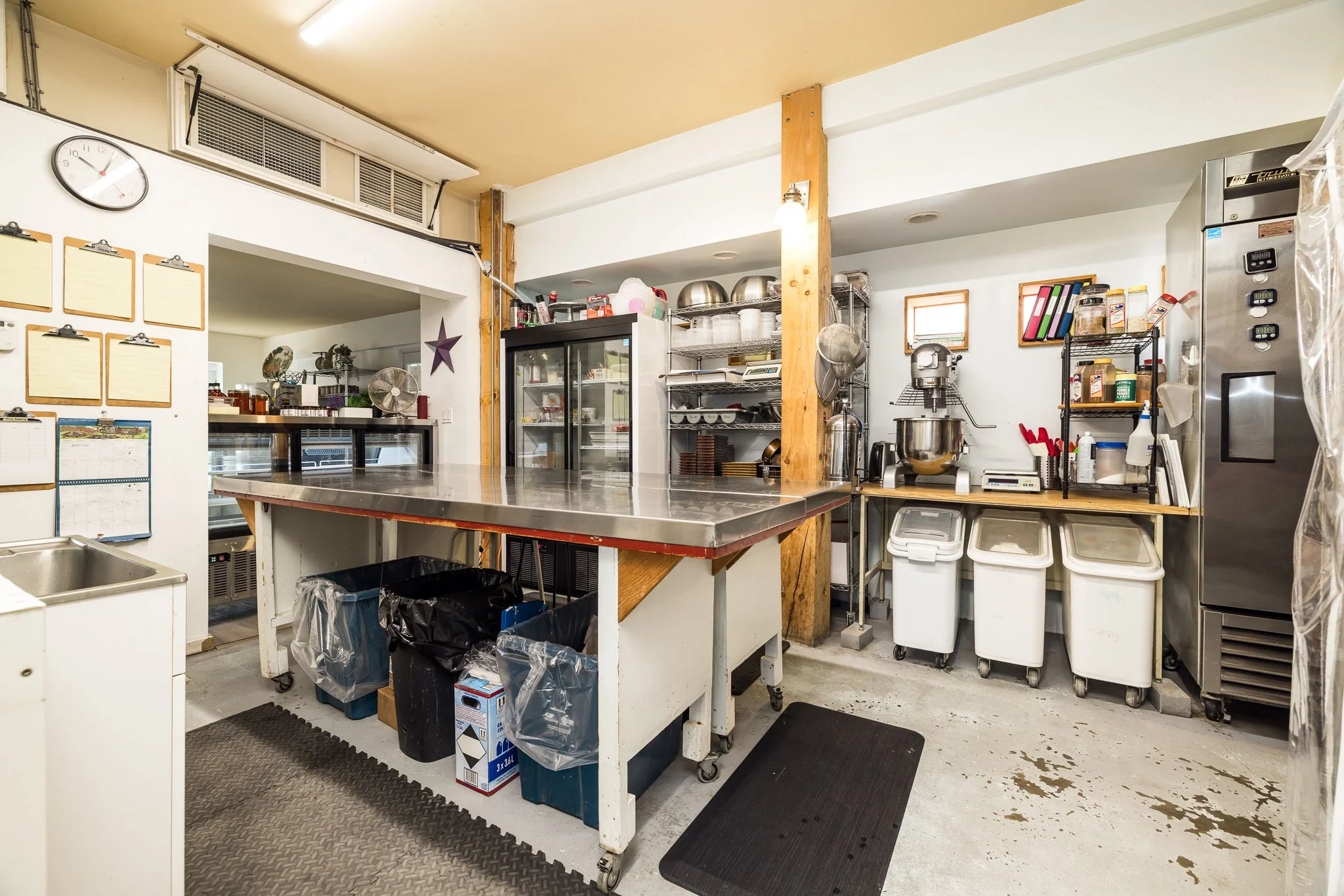 318 Main St W_024.jpg