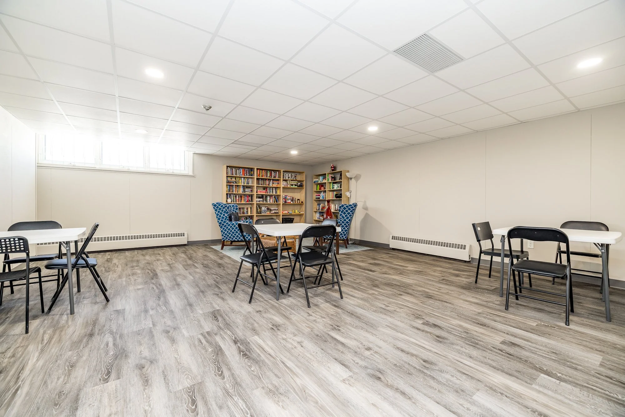 1356 Meadowlands 701_037.jpg