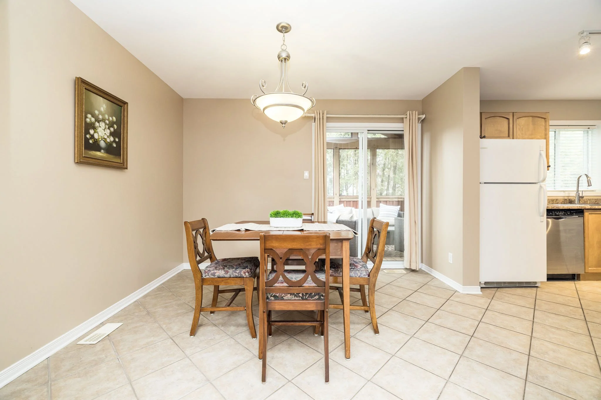 318 Main St E_014-Edit.jpg