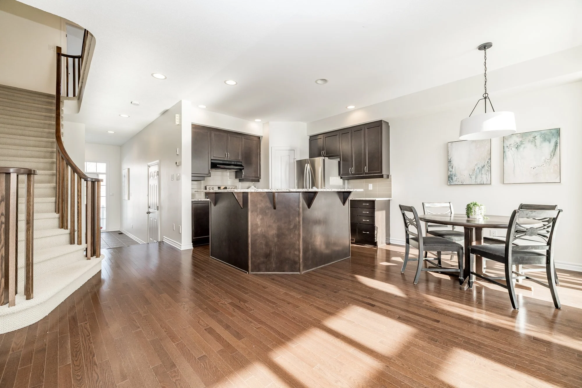 344 Kingbrook_013.jpg