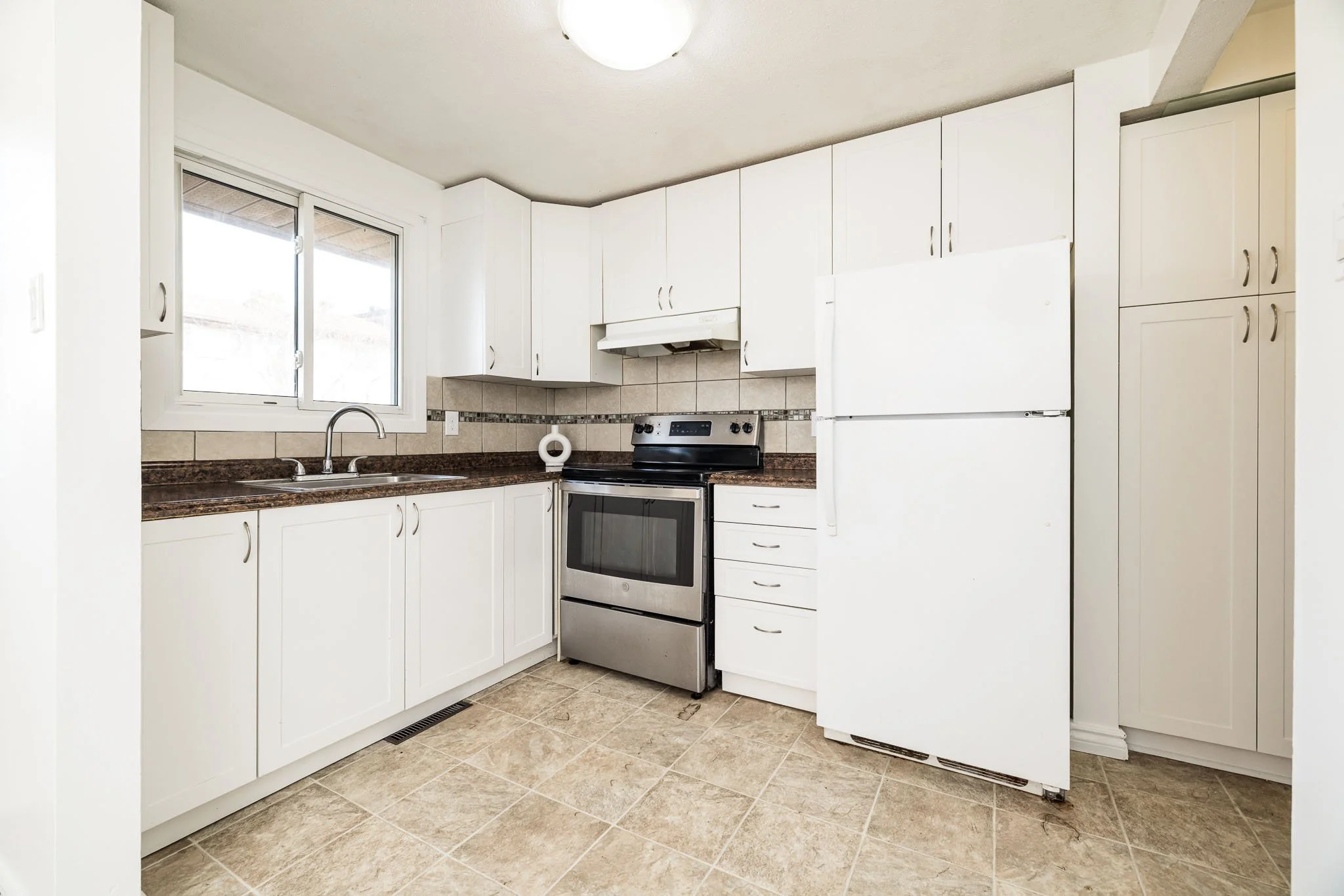 338 Woodfield_013.jpg