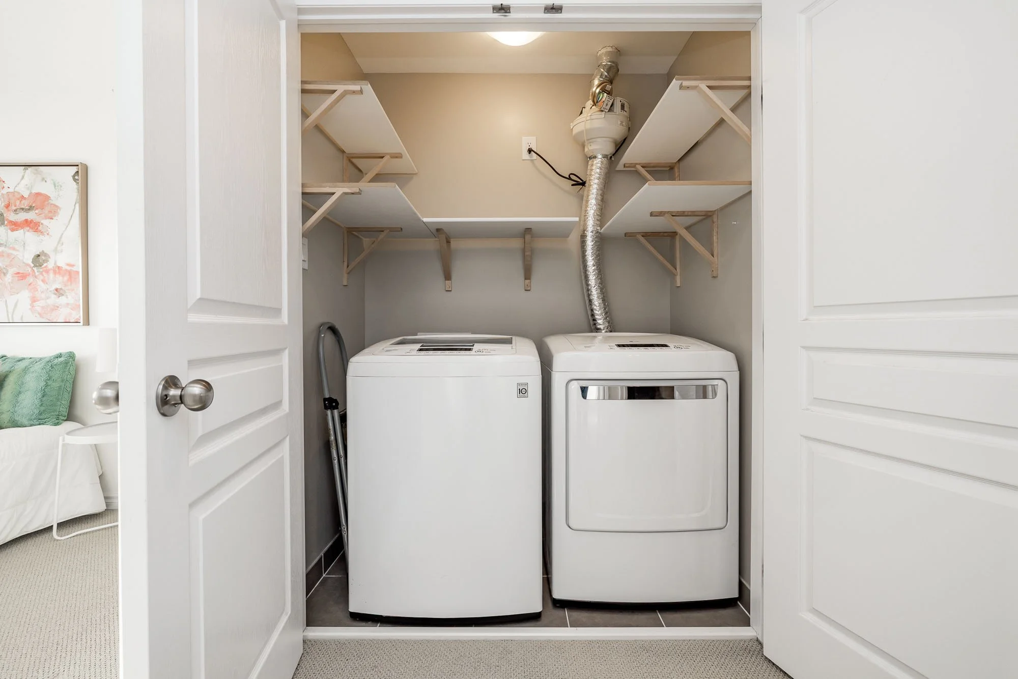 344 Kingbrook_042.jpg