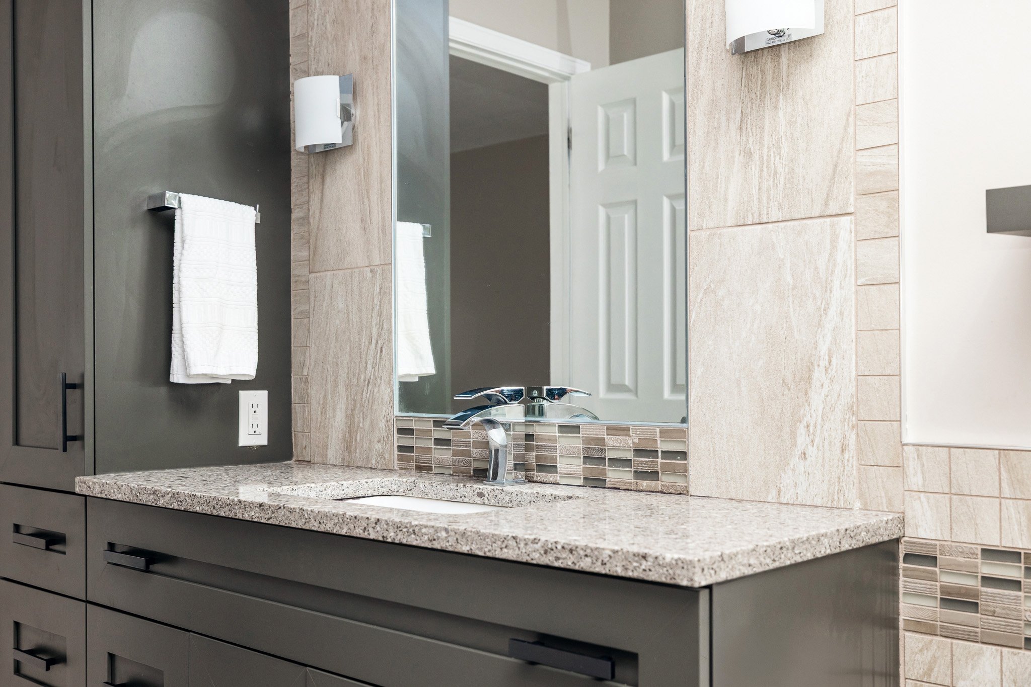 375 River Ridge_056.jpg