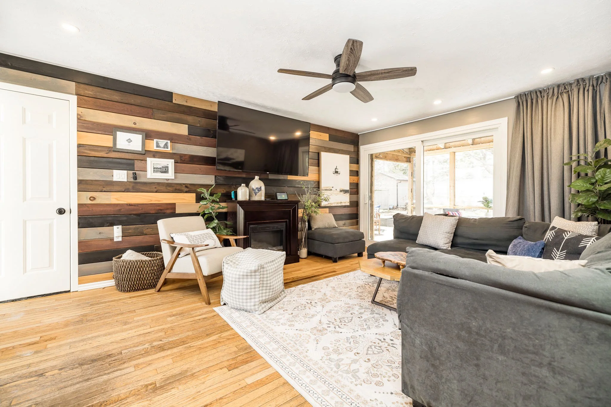 308 St George St_021.jpg