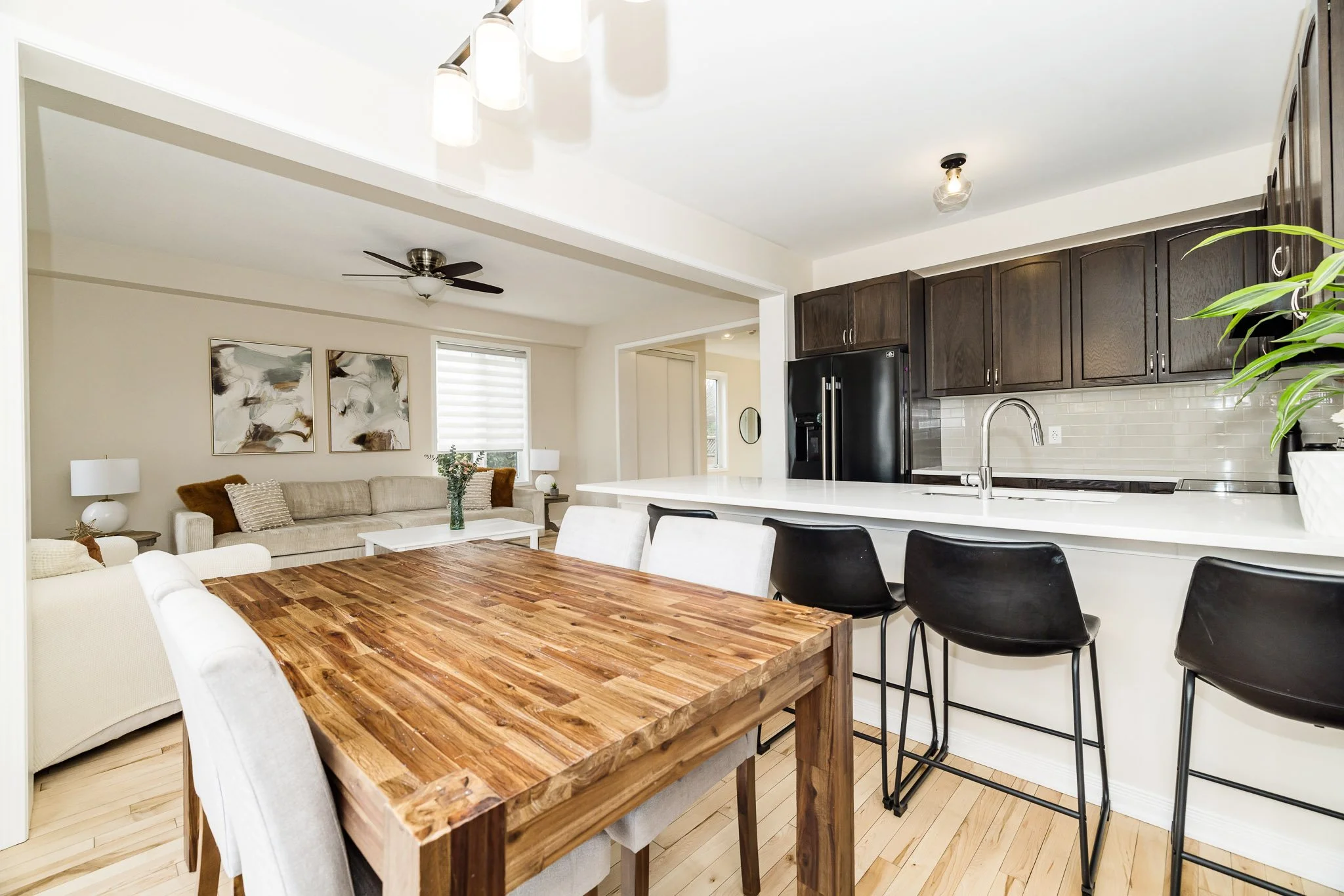 1869 Glencrest_024.jpg