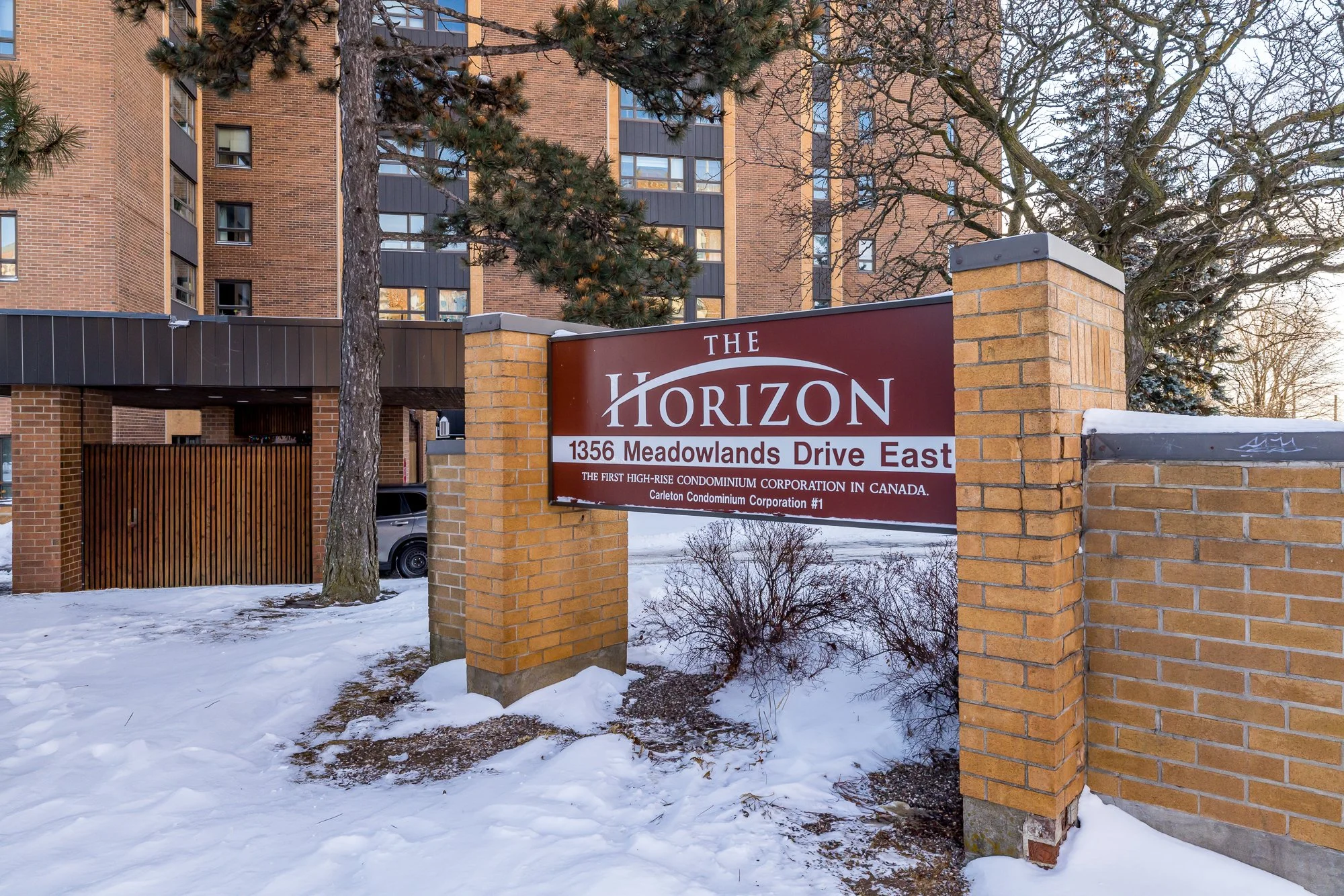 1356 Meadowlands 204_003.jpg