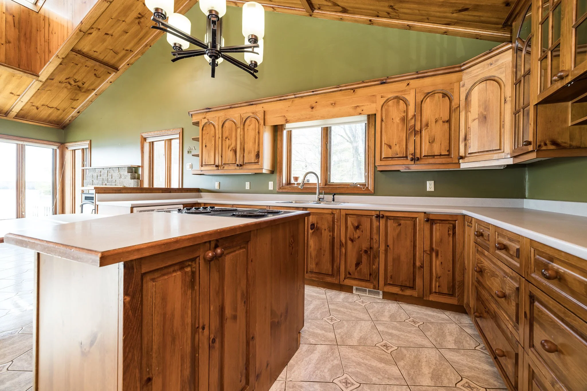 605 Big Rideau_016.jpg