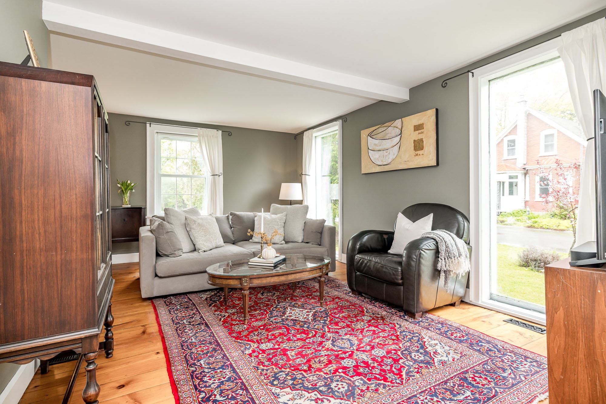 218 Lewis St W__011.jpg
