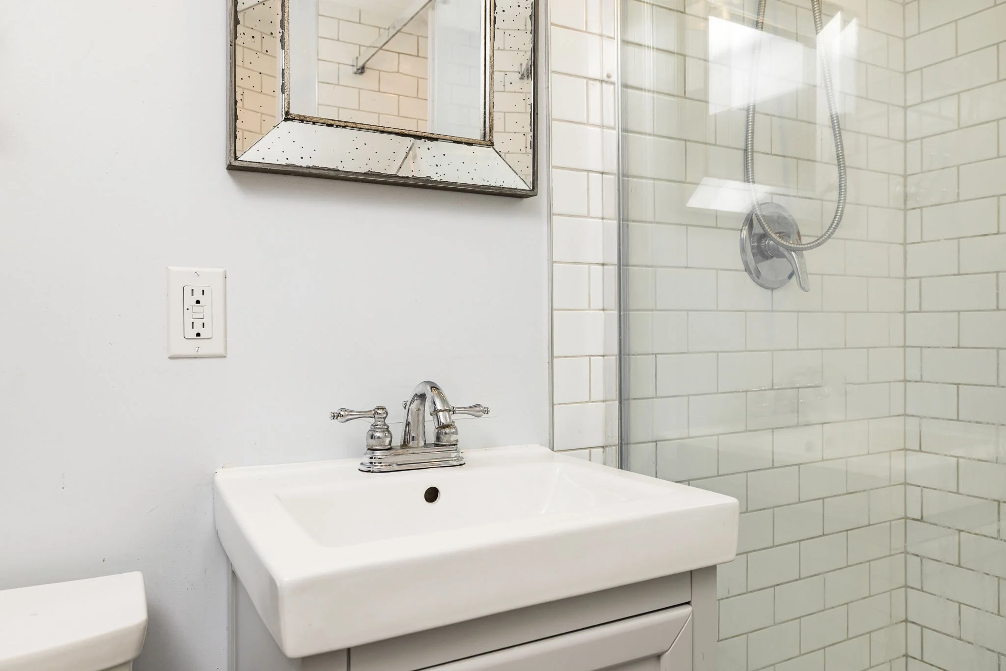 338 Woodfield_028.jpg