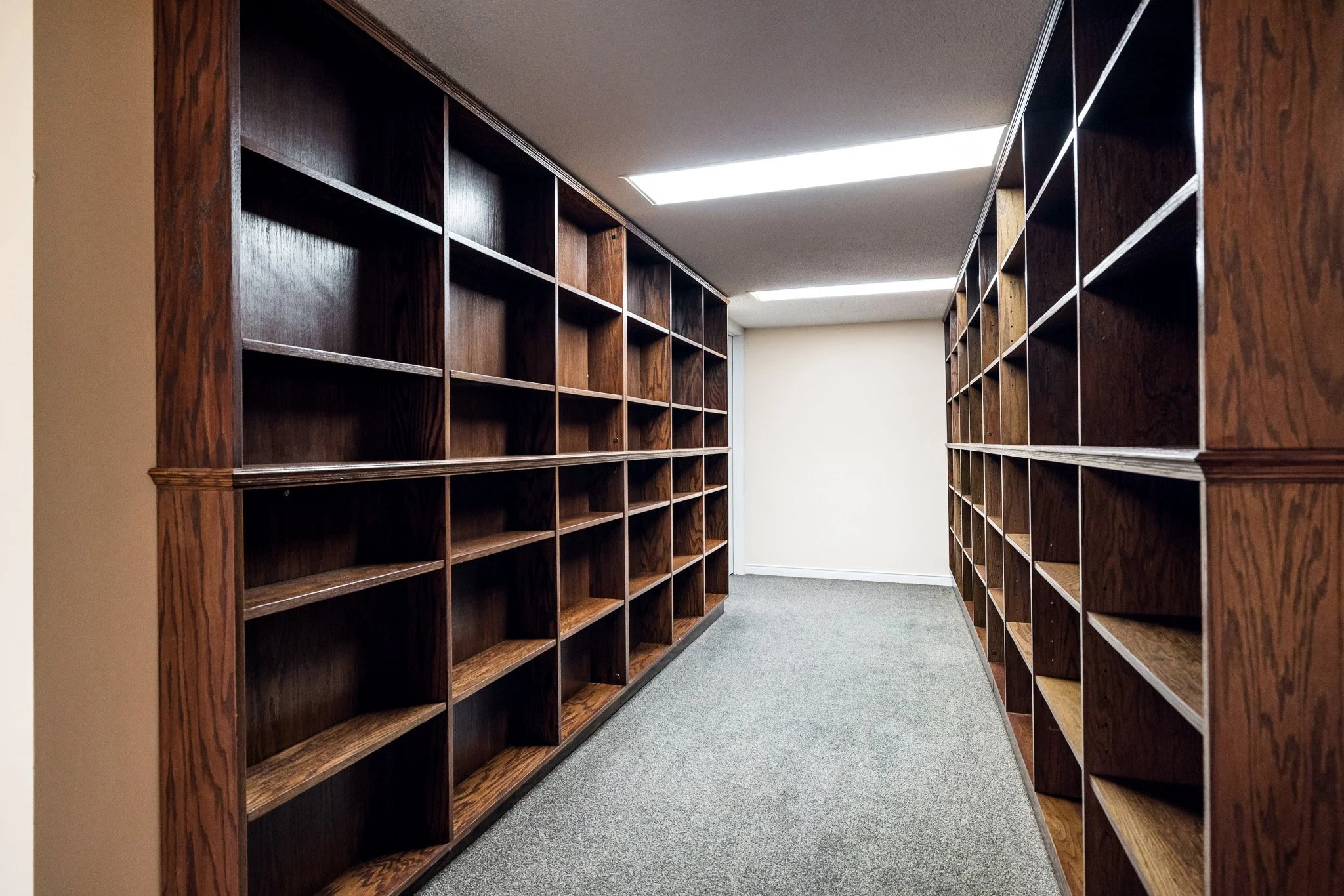 375 River Ridge_081.jpg