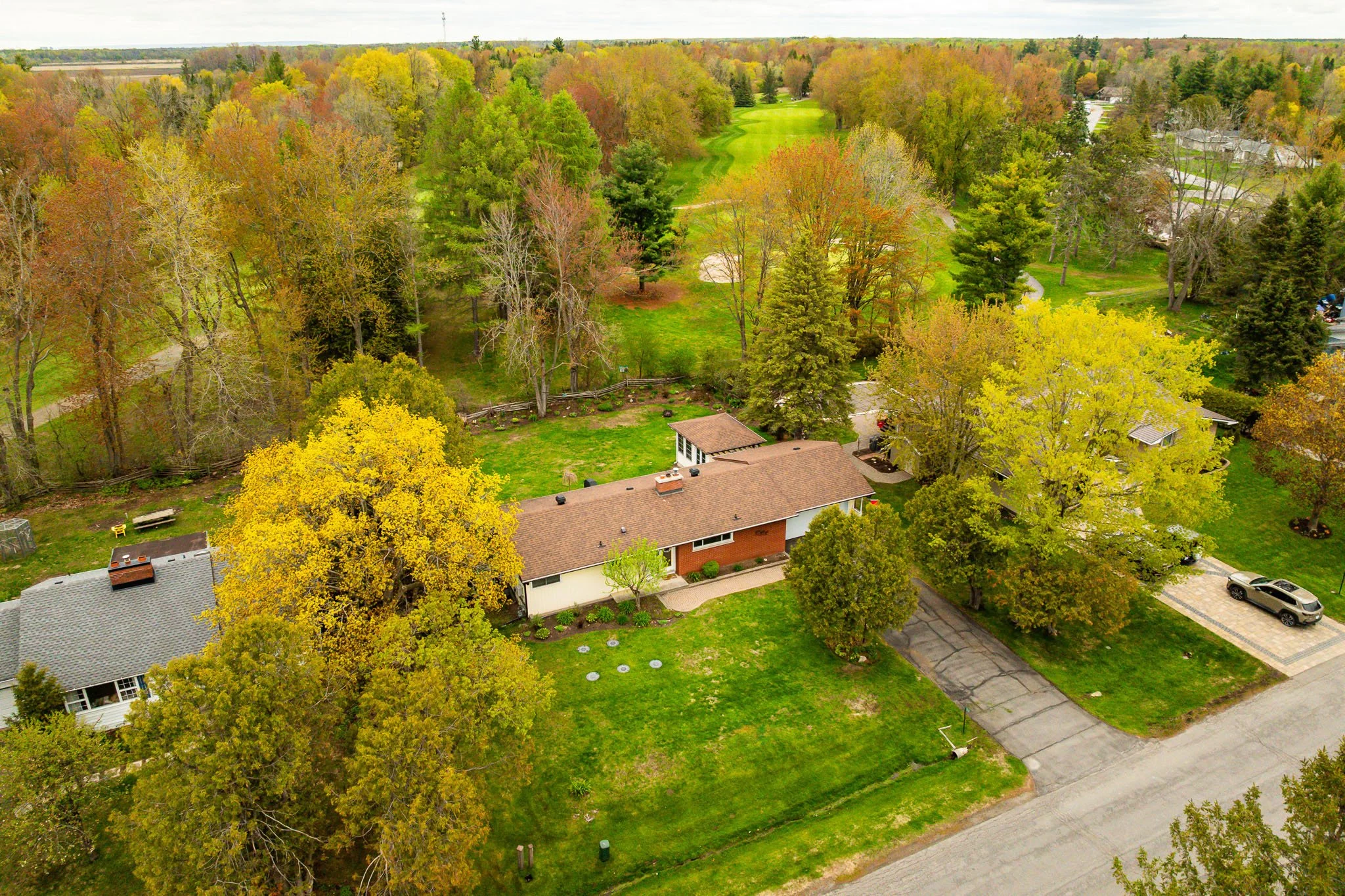 1303 Fairway_ext_007.jpg