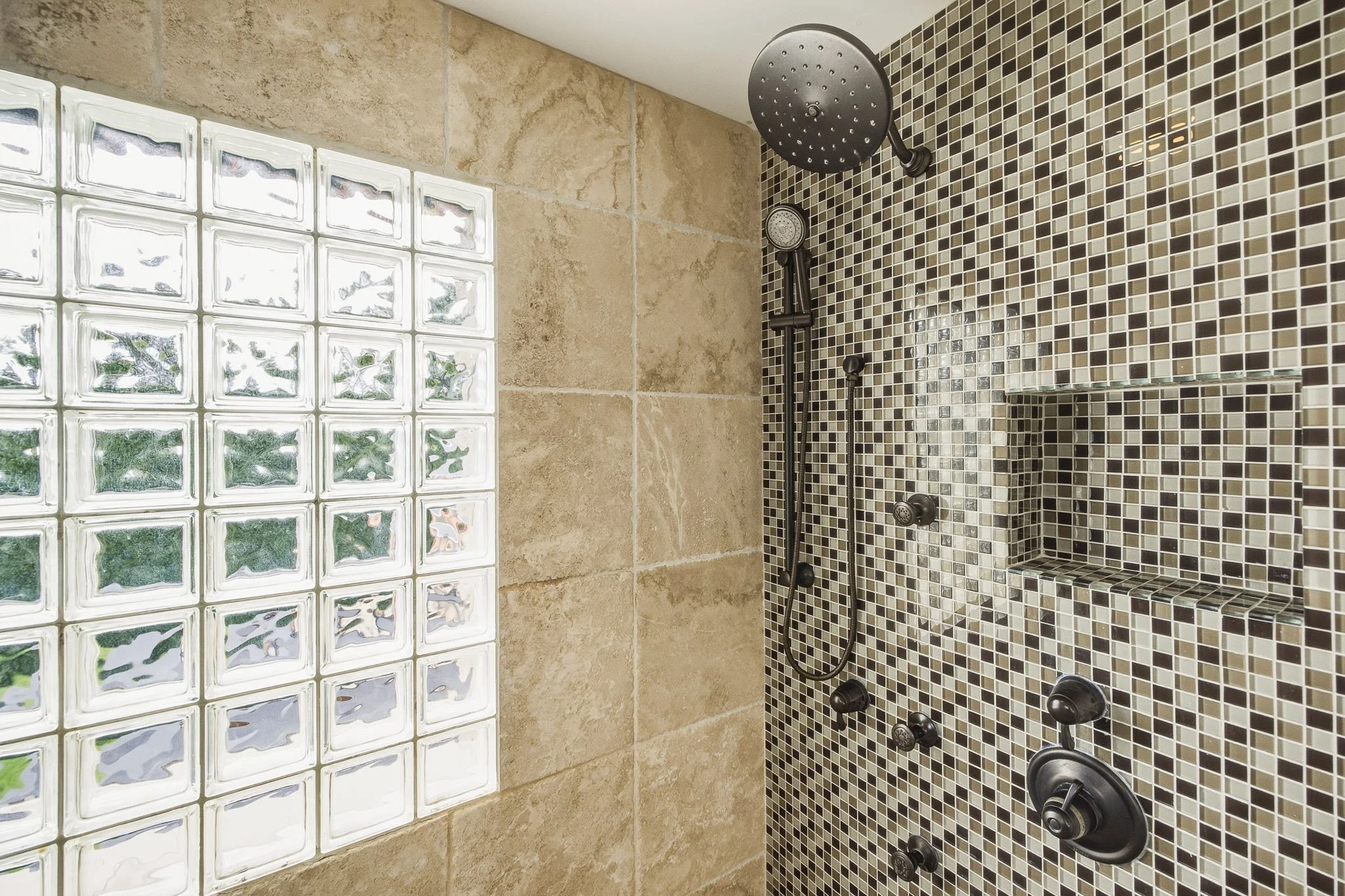 1419 Balmoral DR_0060.jpg