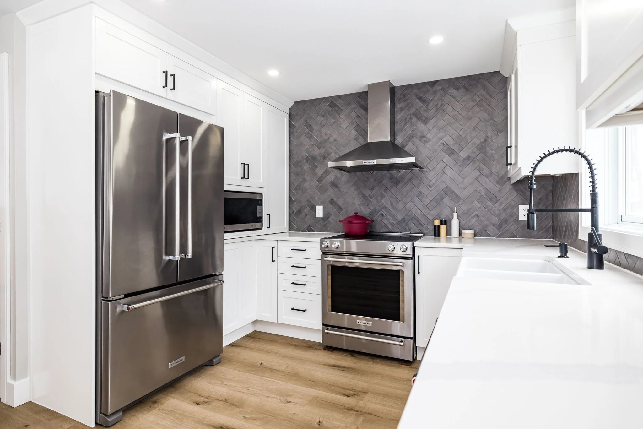 6066 Ridgelea_023.jpg