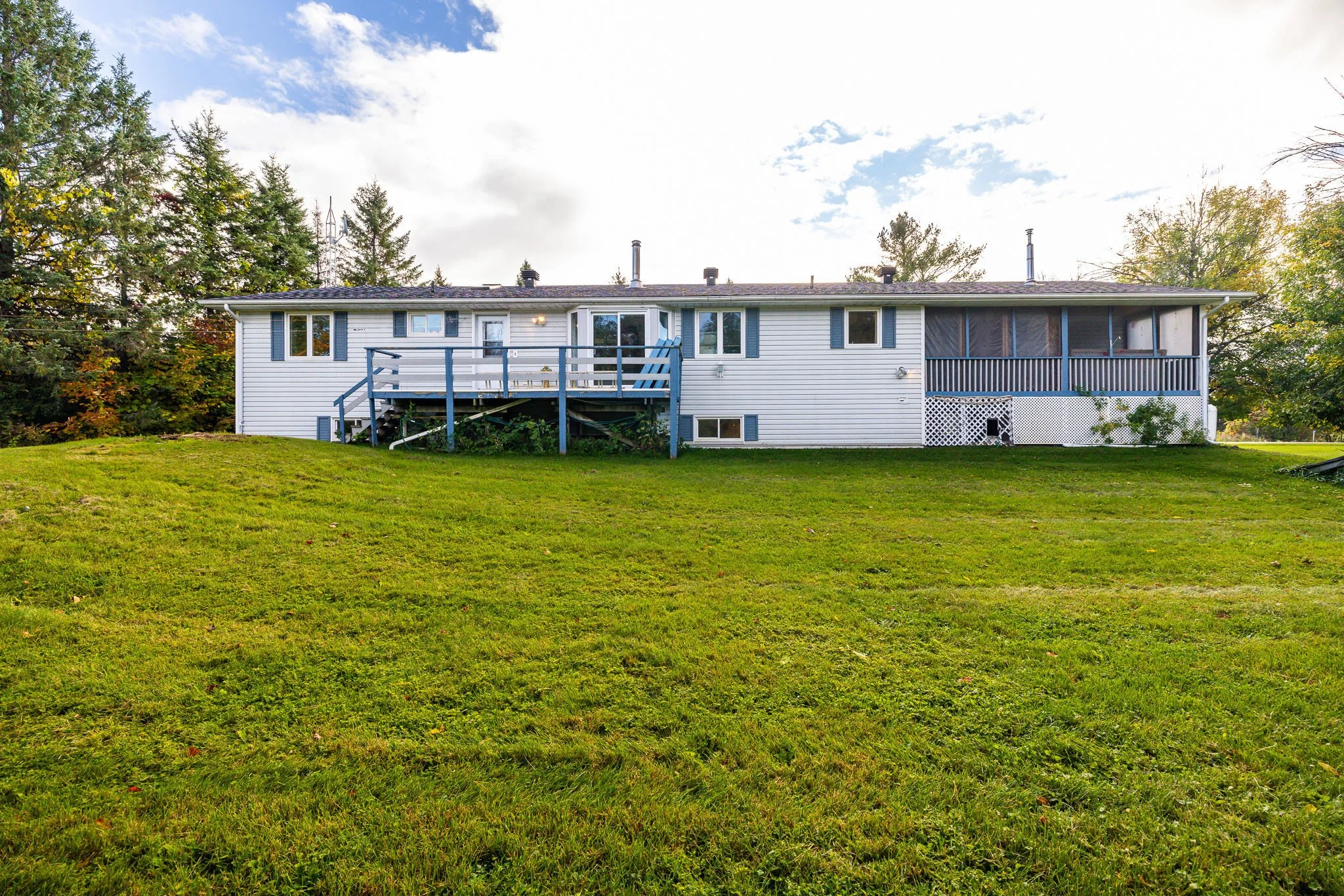589 River Rd__0064.jpg