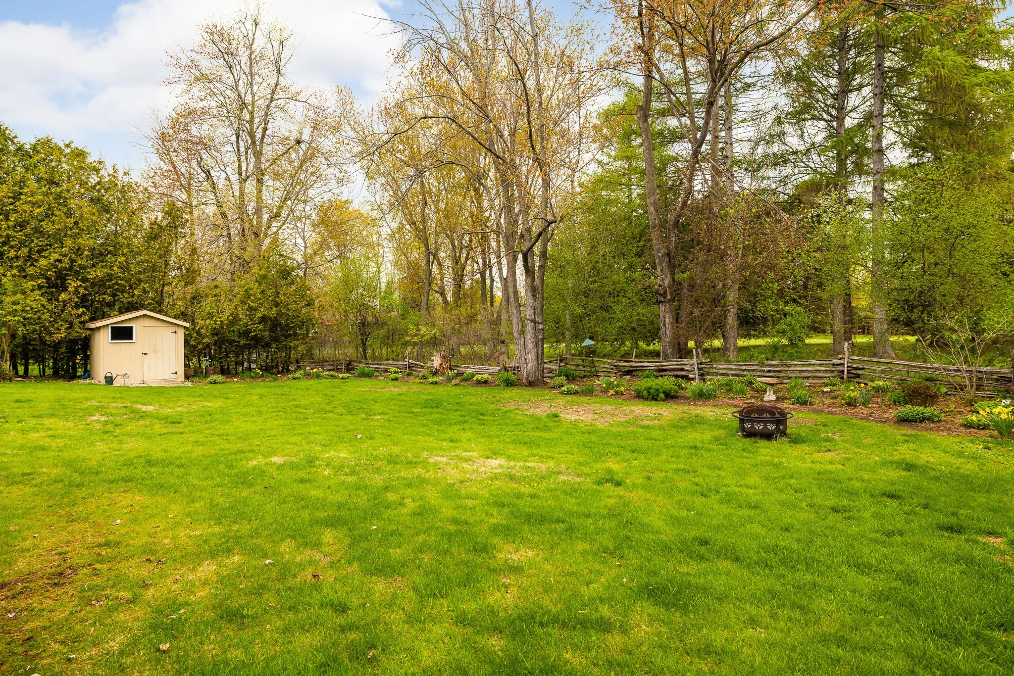 1303 Fairway_ext_029.jpg