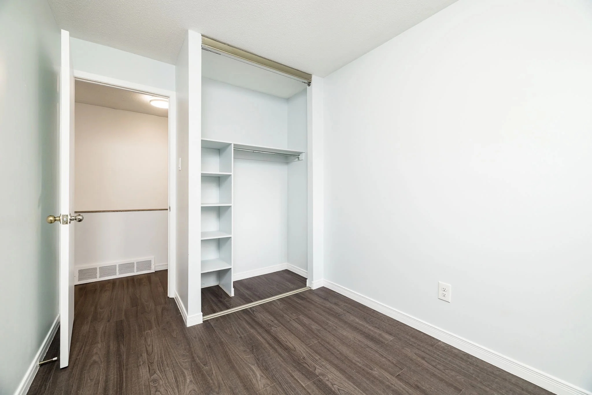 338 Woodfield_020.jpg