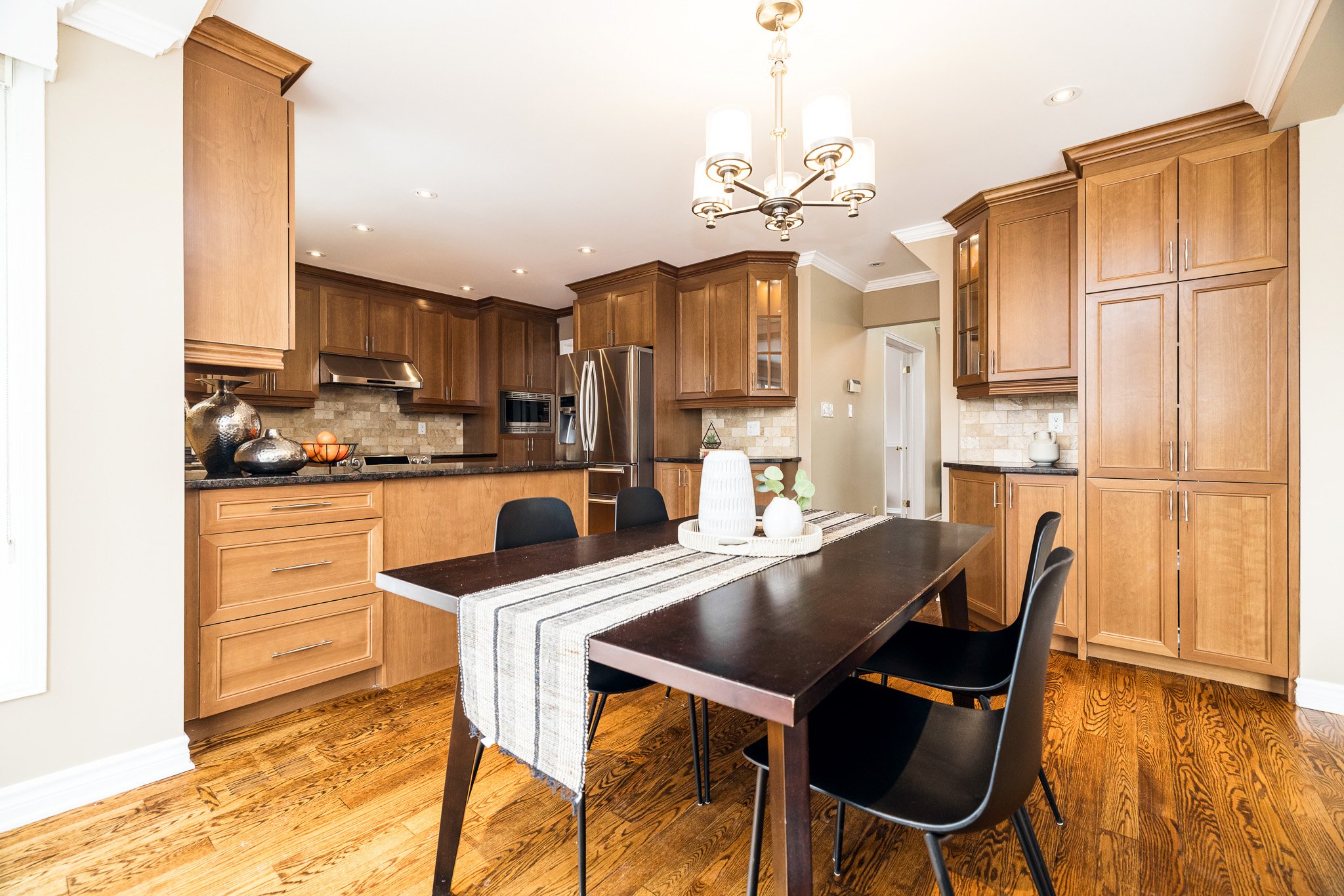 375 River Ridge_024.jpg