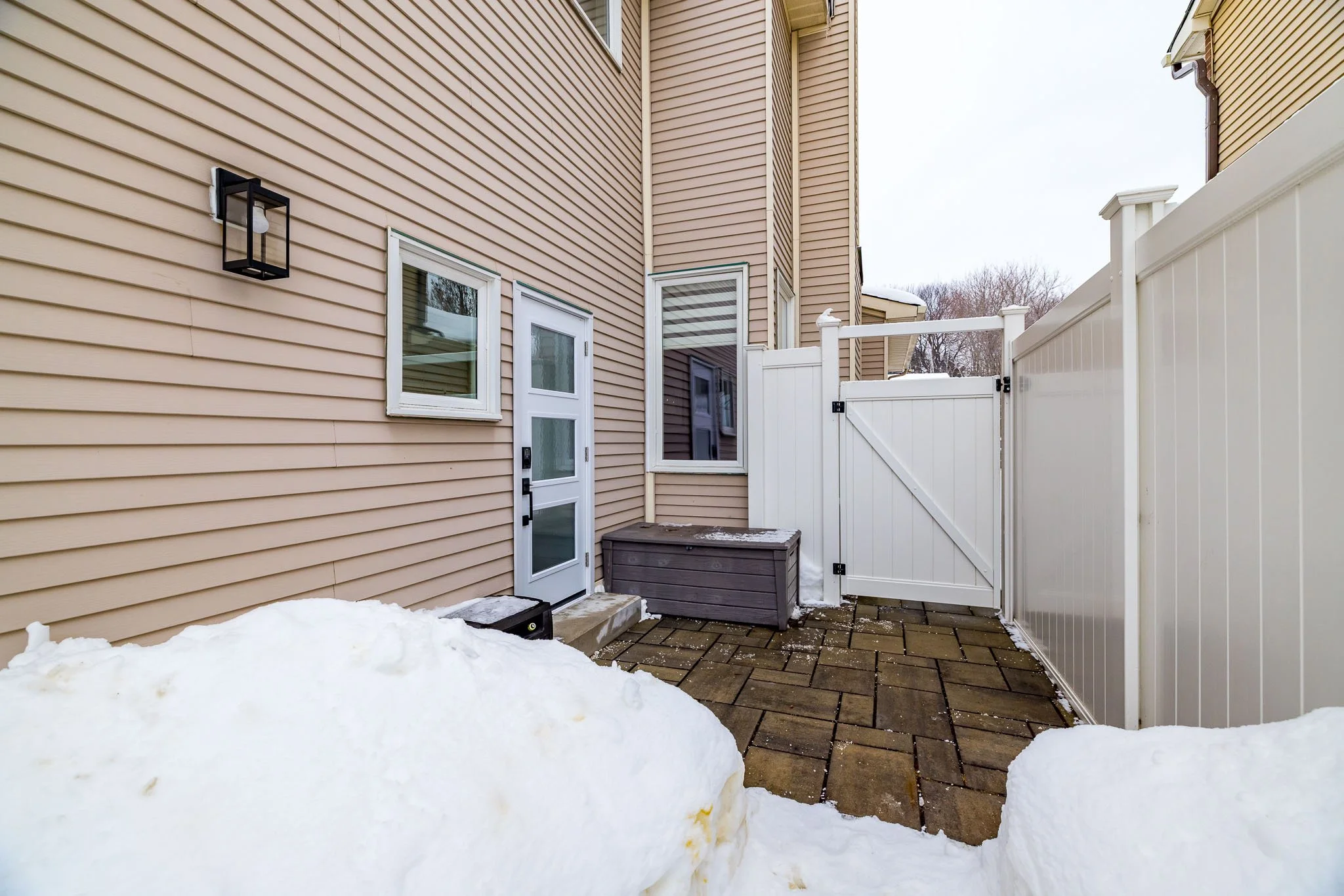 6066 Ridgelea_069.jpg