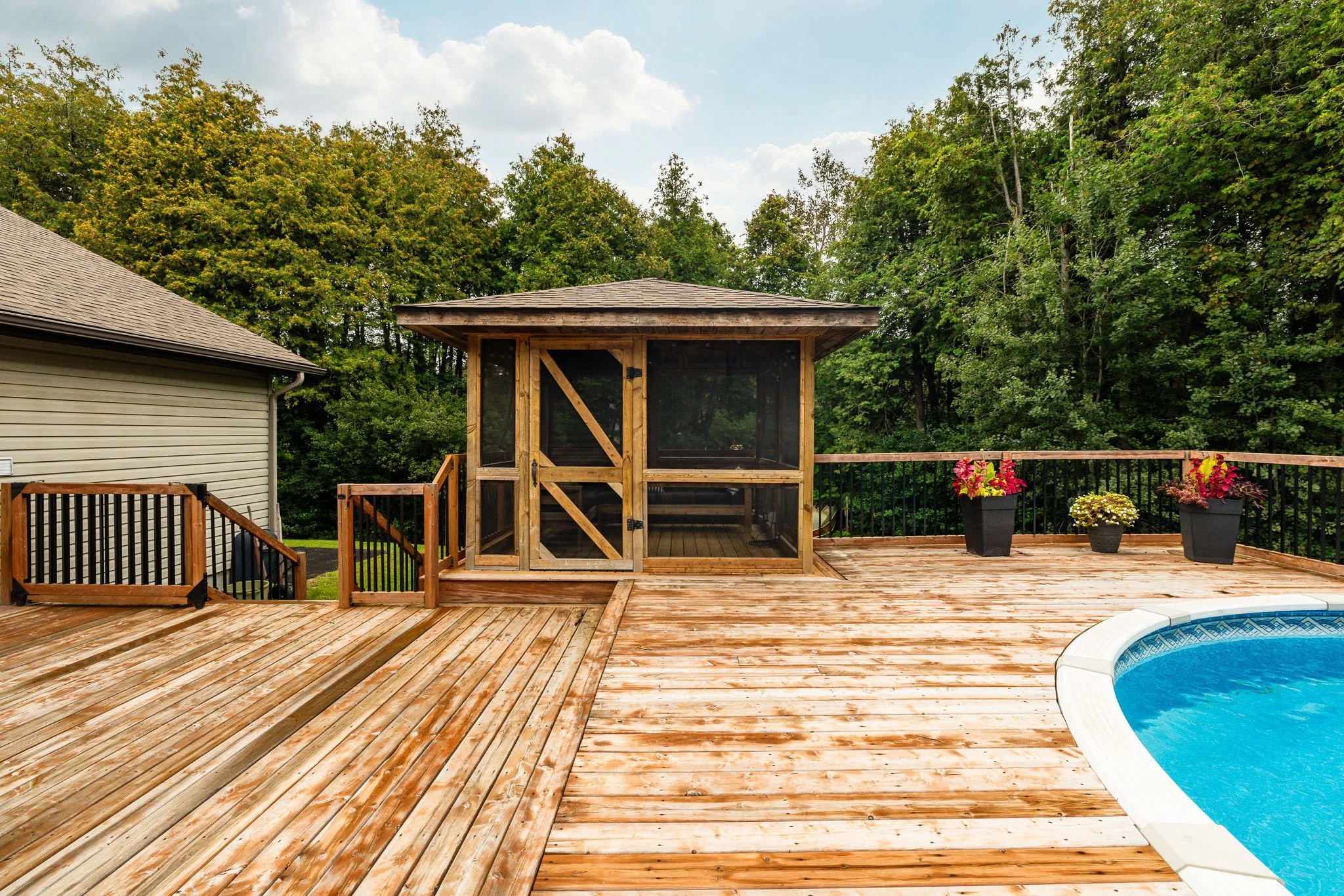 44 Meadowglen_0080.jpg