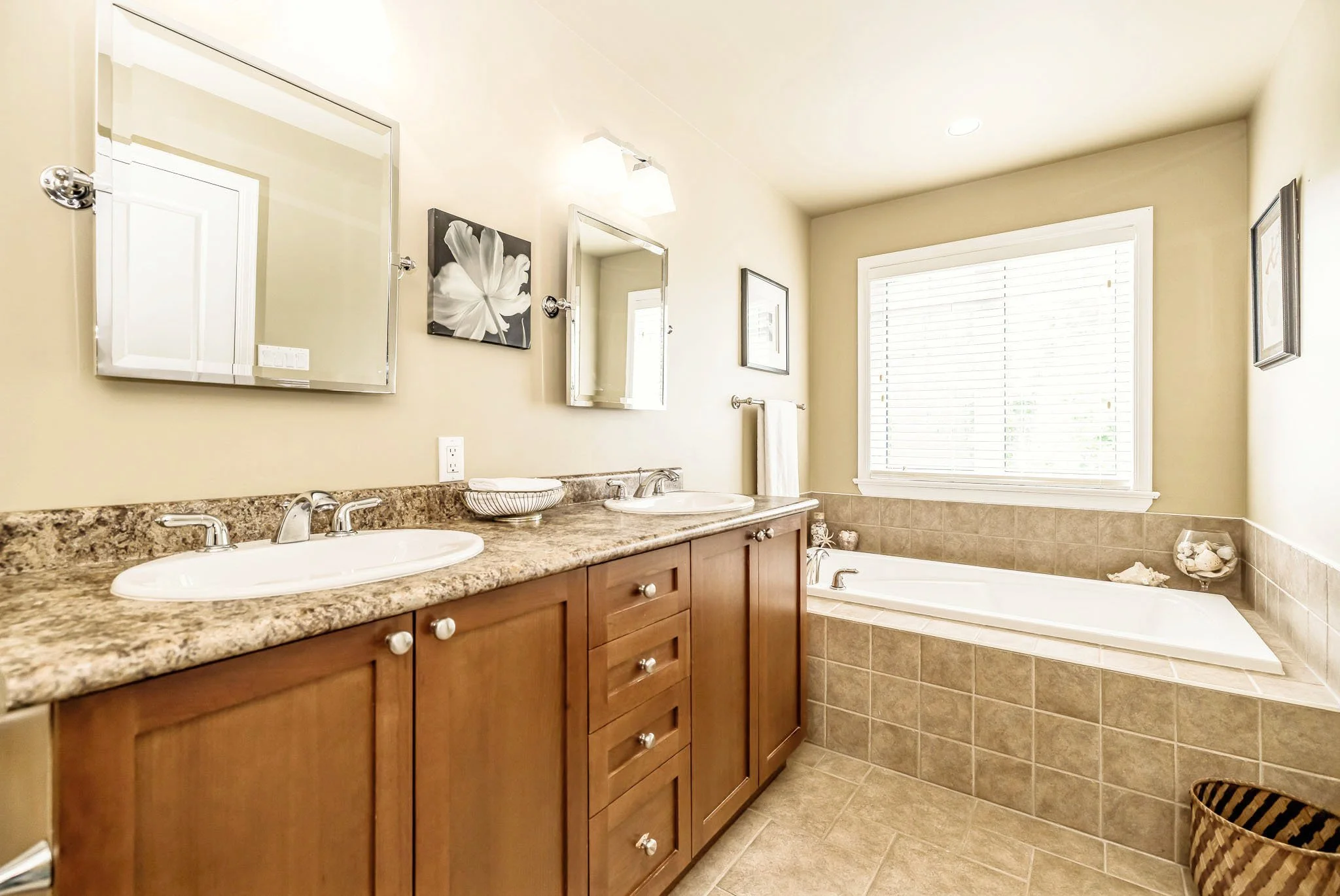36 Oakbriar_042.jpg