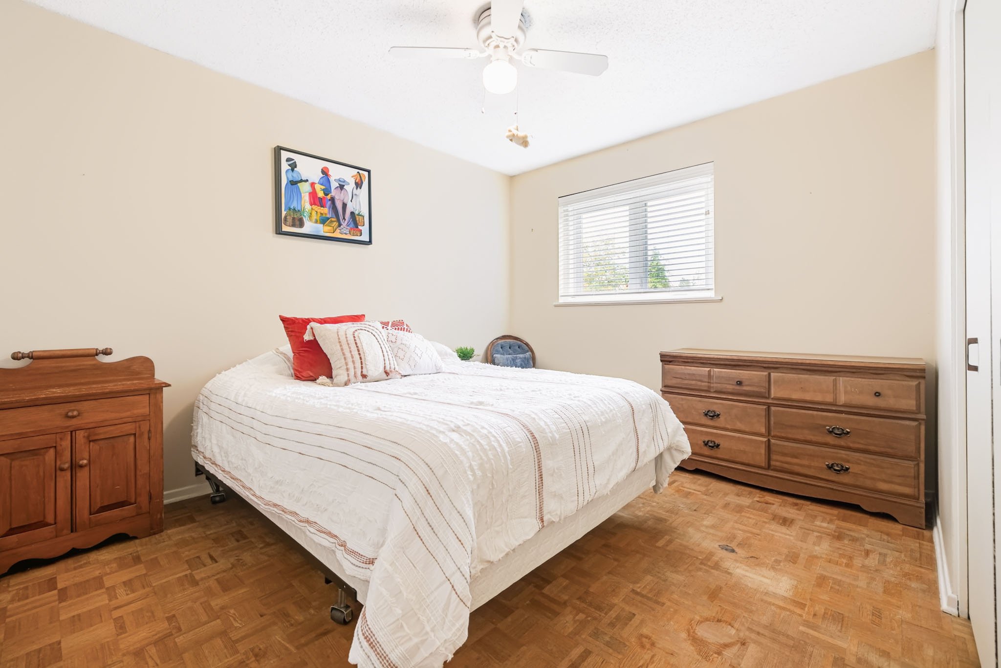 230 Lincoln Heights_0047.jpg