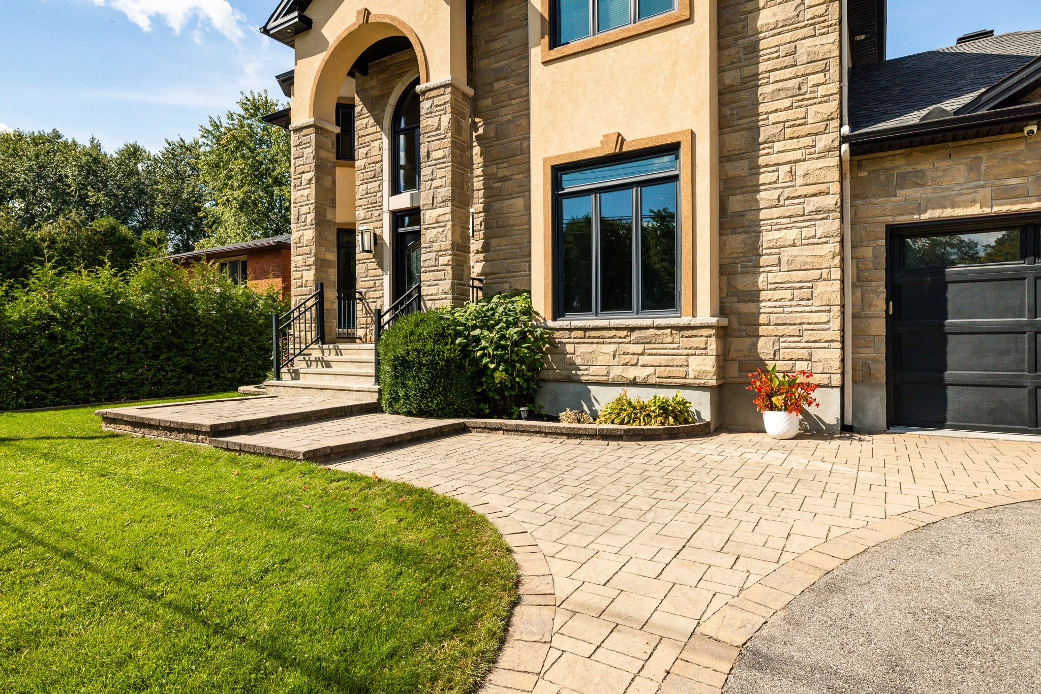 1419 Balmoral DR_0005.jpg