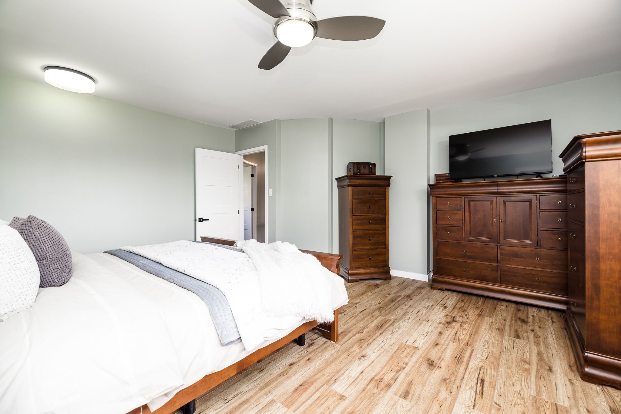 116 Main St_050.jpg