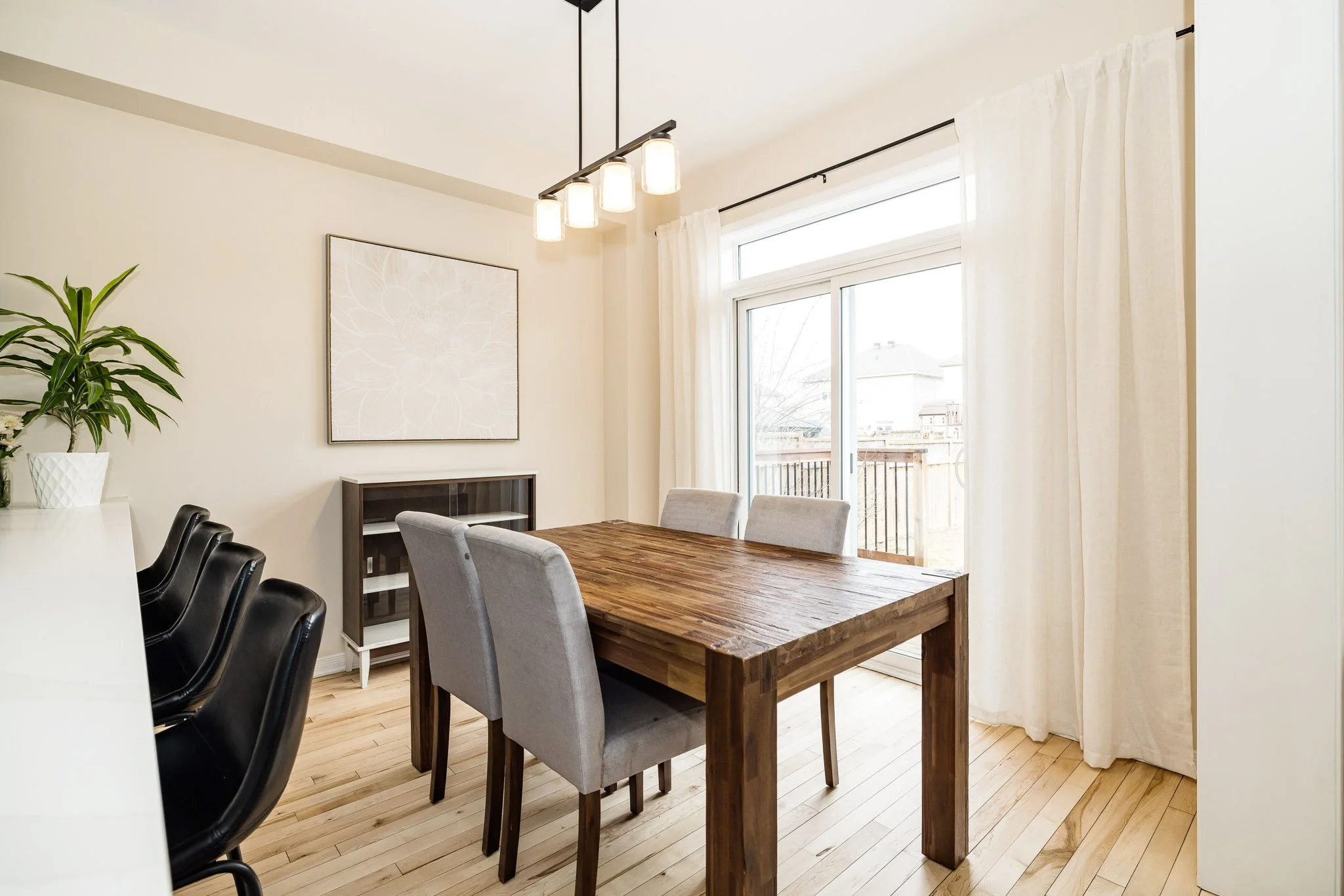 1869 Glencrest_023.jpg